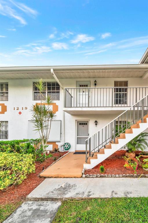 Perfect opportunity to own in a wonderful, active, peaceful age-restricted community in Ft. Pierce, Fl. Consider this condo a blank canvas, ready to become your home. It is ideally situated 15 minutes from the beaches of South Hutchinson Island and 15 minutes from i95.