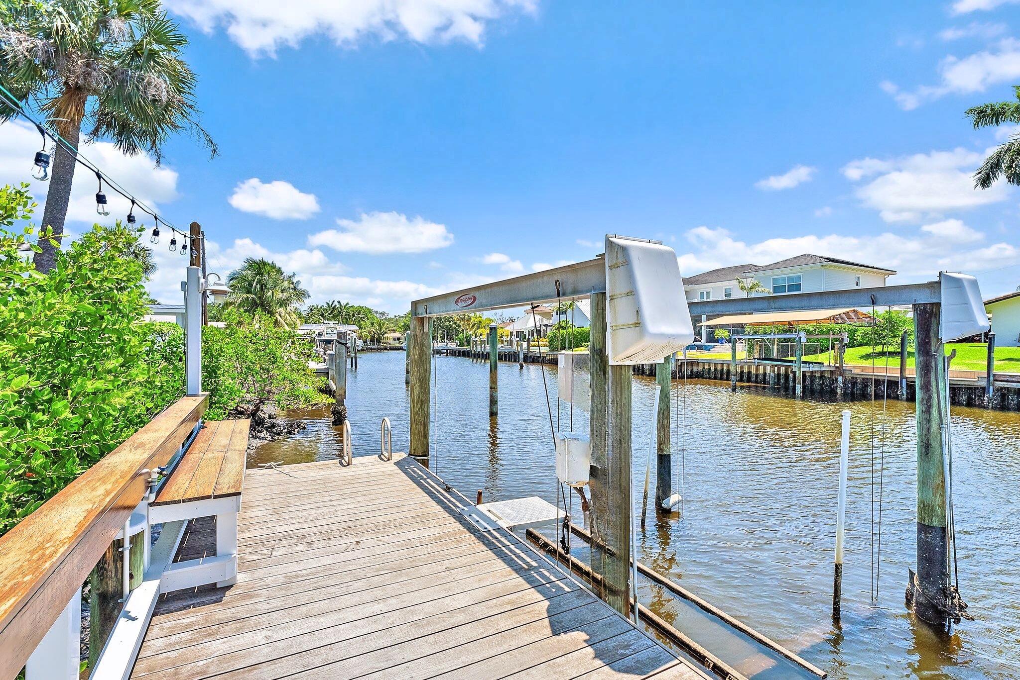 2438 Inland Cove Road
