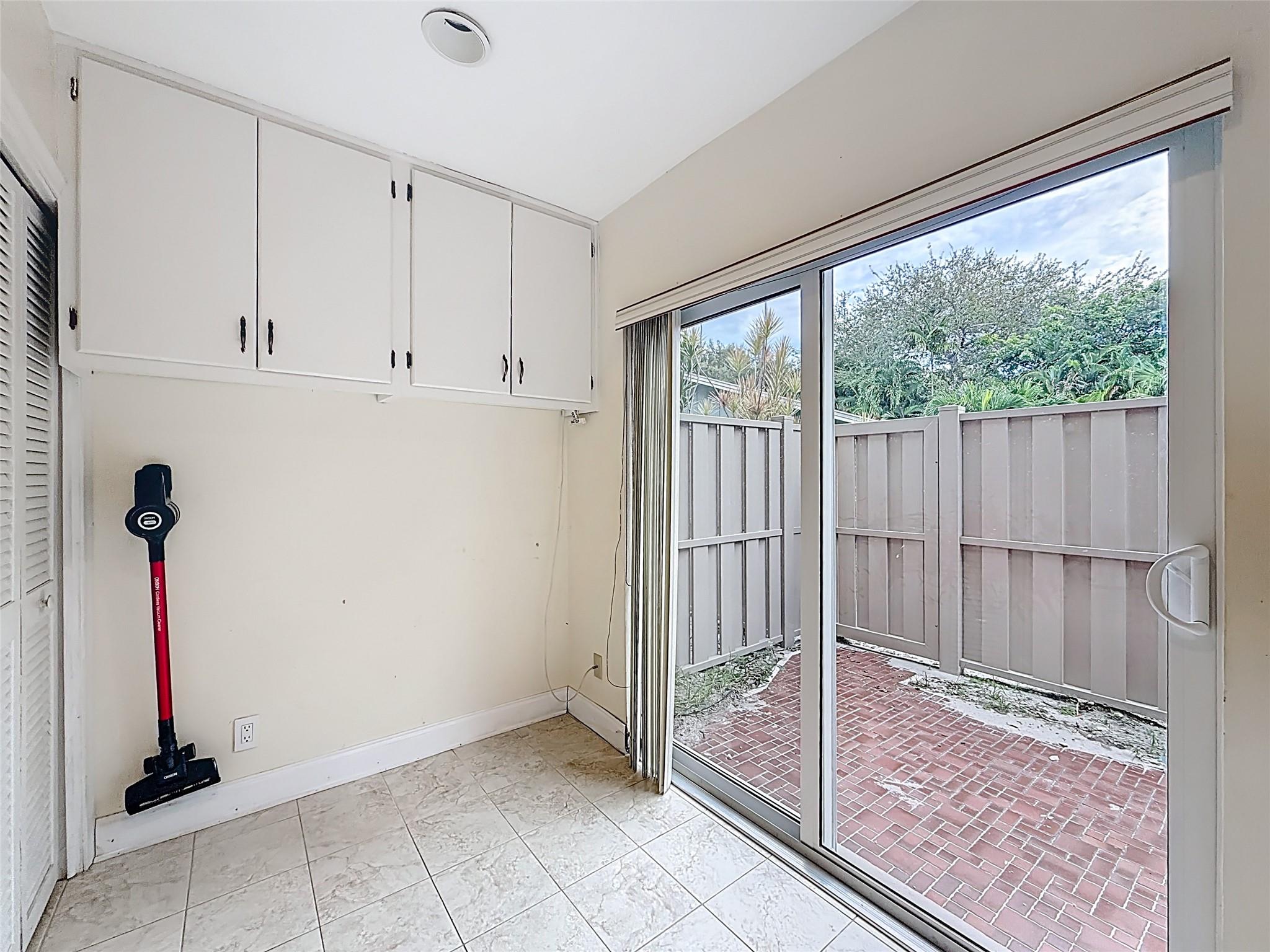 Manor Grove Townhomes - Residential