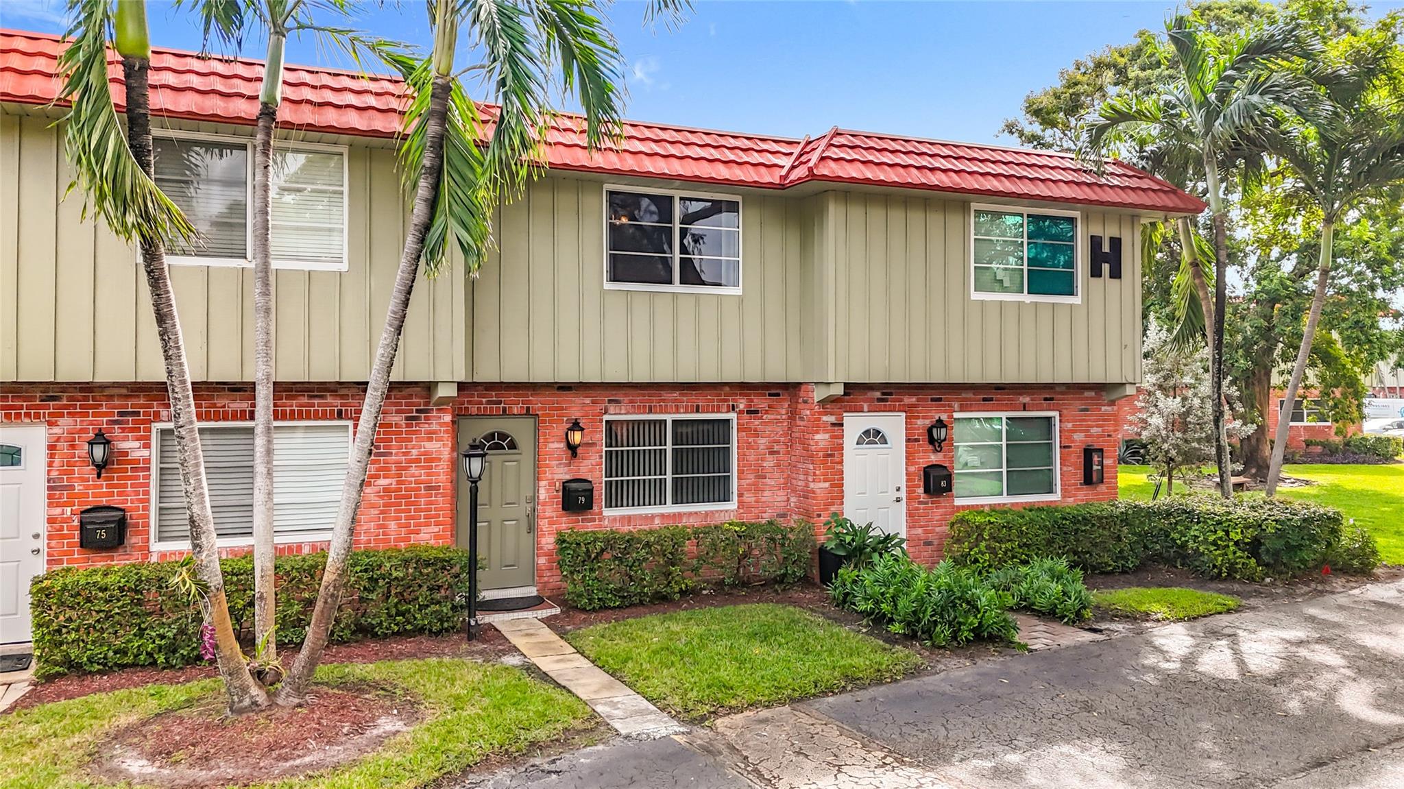 Manor Grove Townhomes - Residential