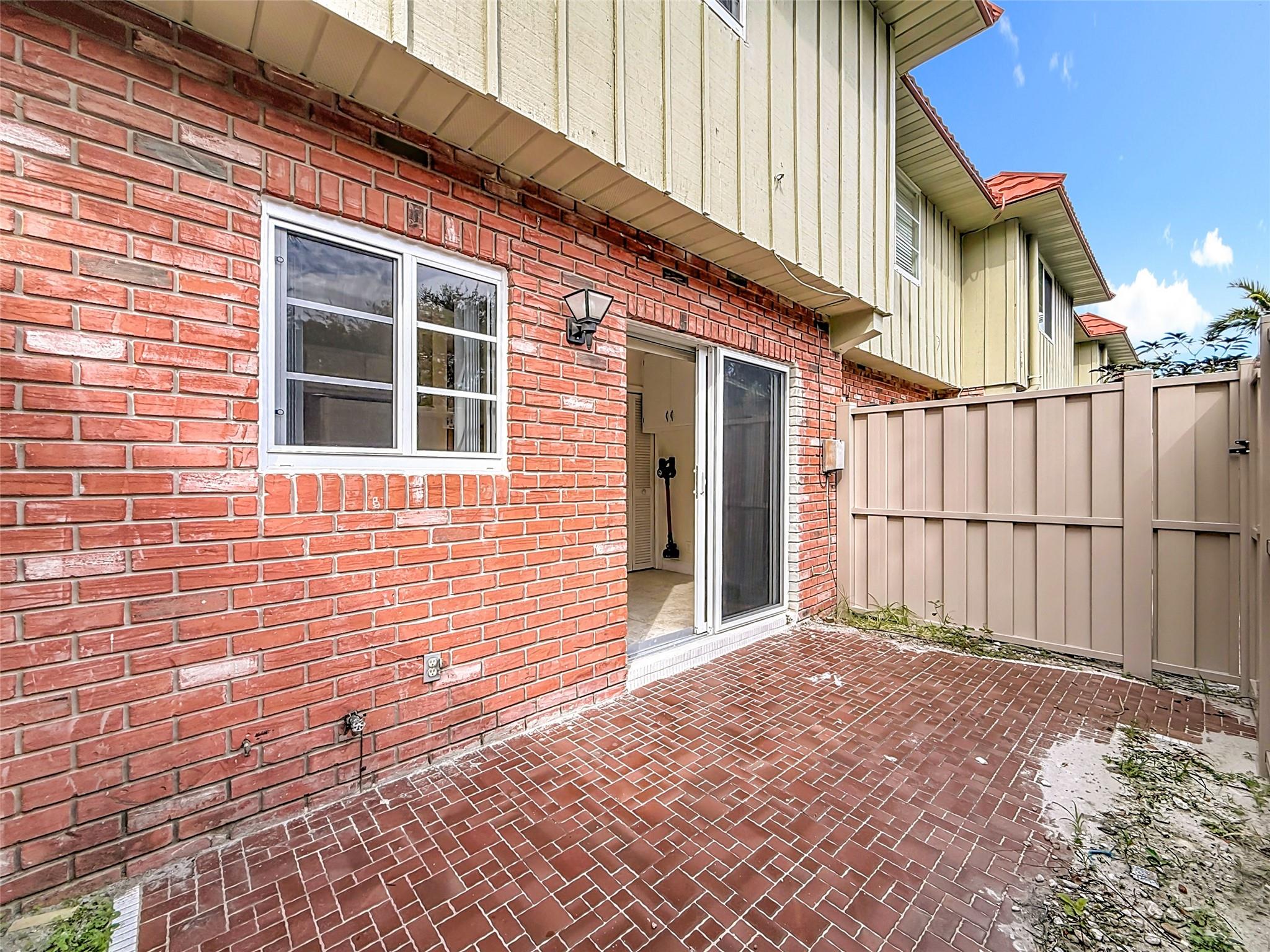 Manor Grove Townhomes - Residential