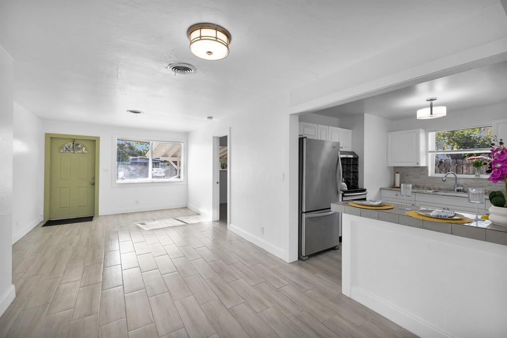 4106 NW 12th Ter