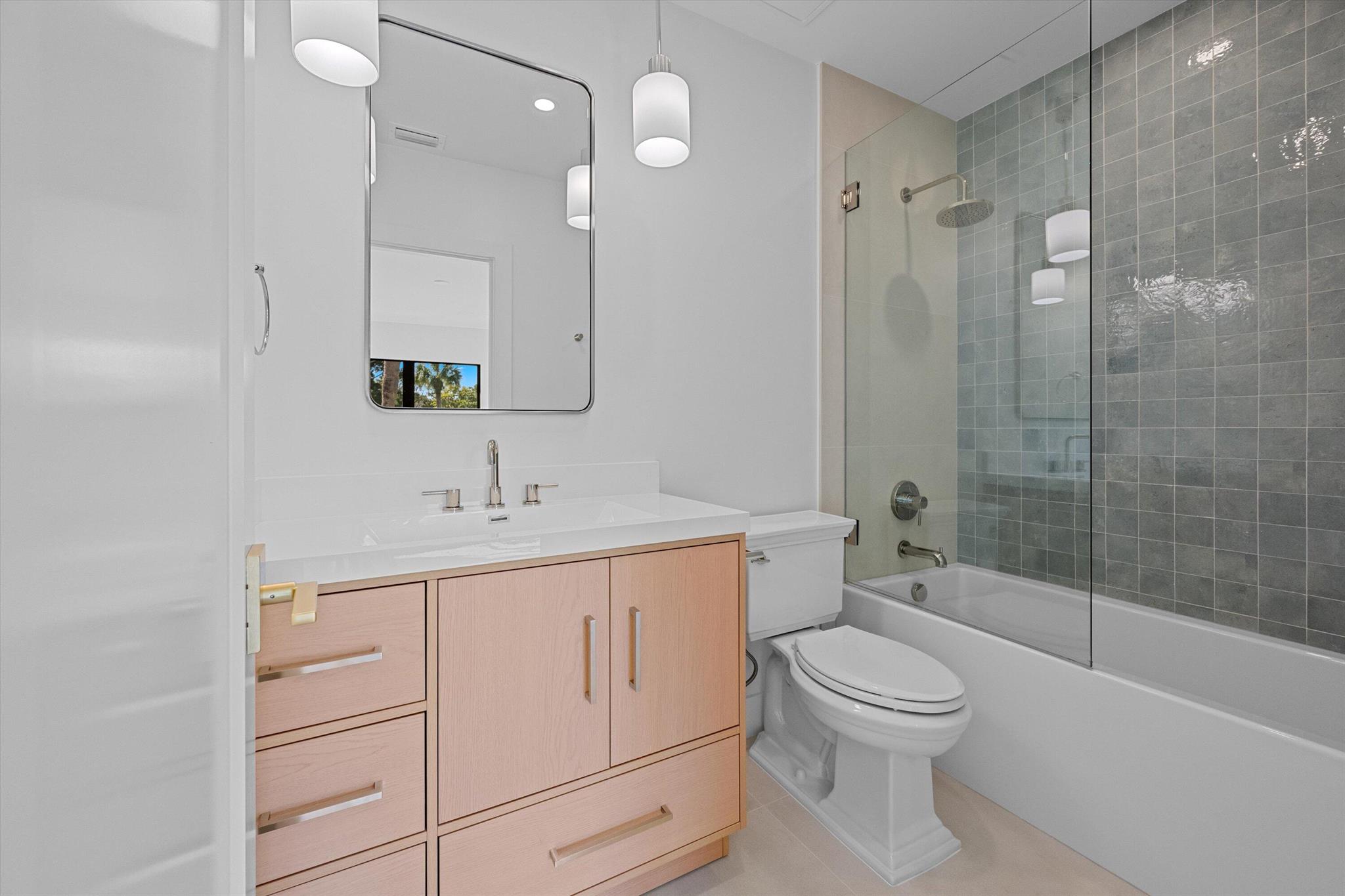 MEADOW BROOK COND DECL FI - Residential