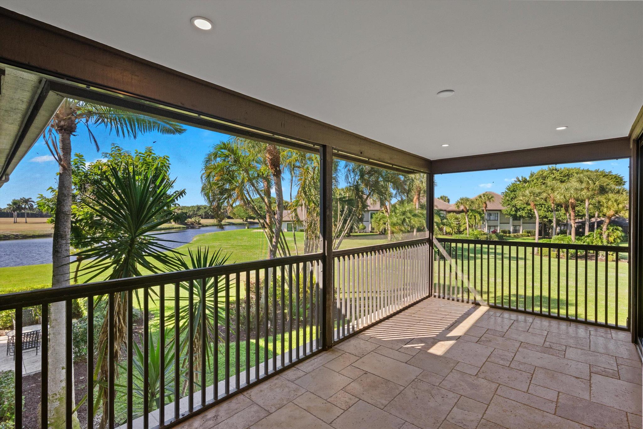 MEADOW BROOK COND DECL FI - Residential