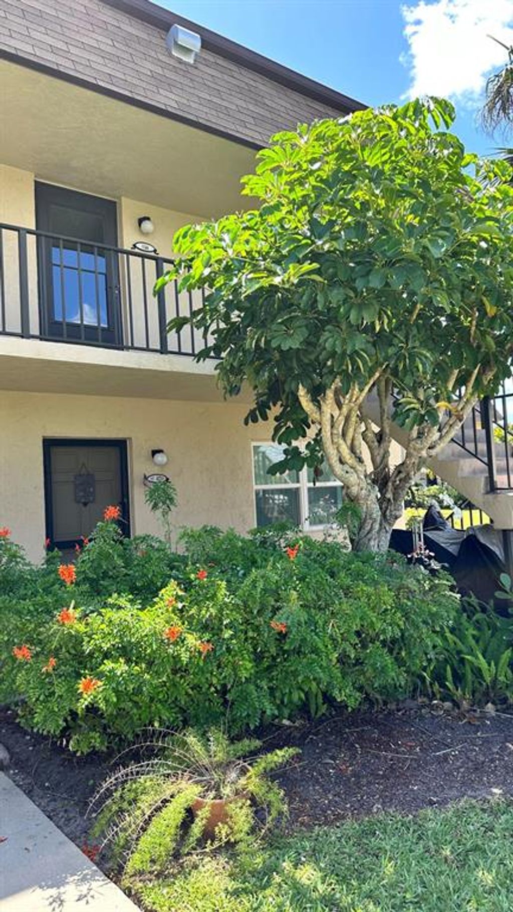 Photo of 1100 E Indiantown Road #114, Jupiter, FL 33477 (MLS # R10883307)