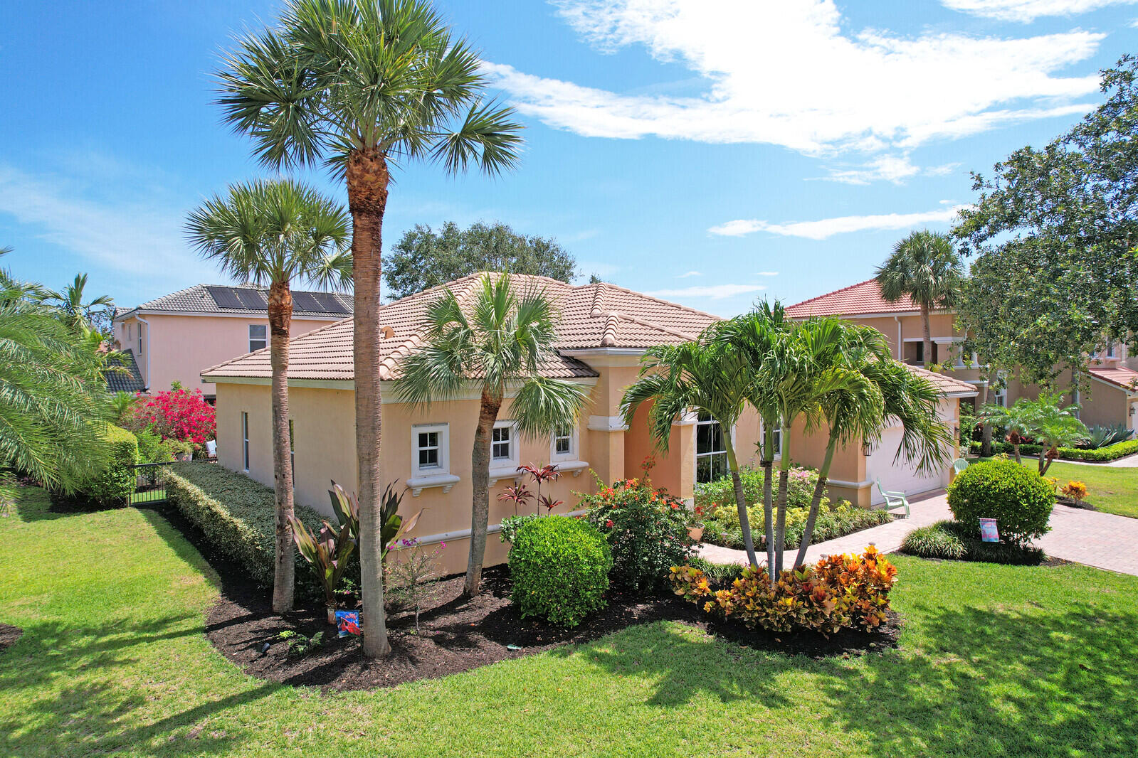 RIVERSIDE OAKS - Residential