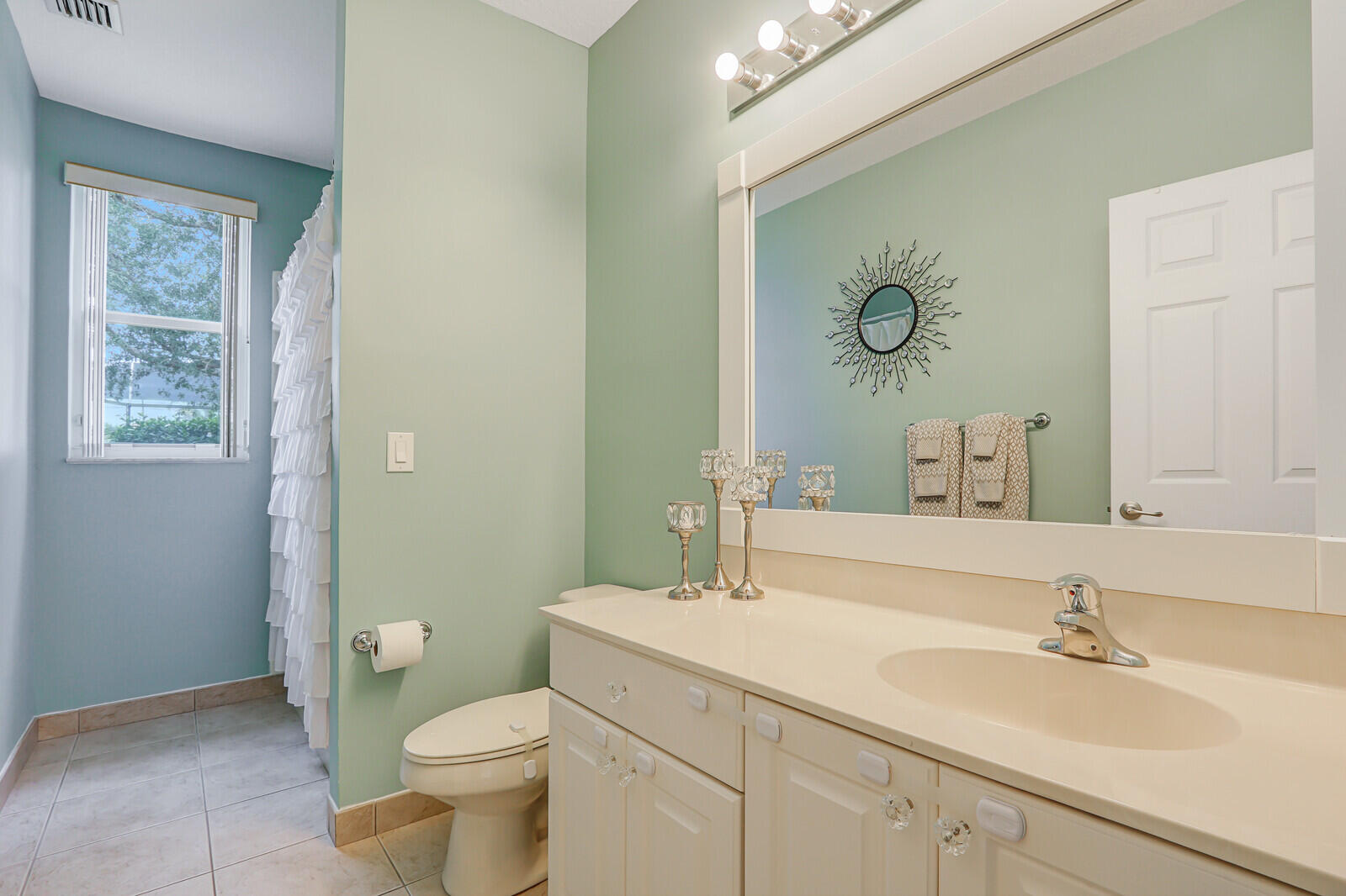 RIVERSIDE OAKS - Residential