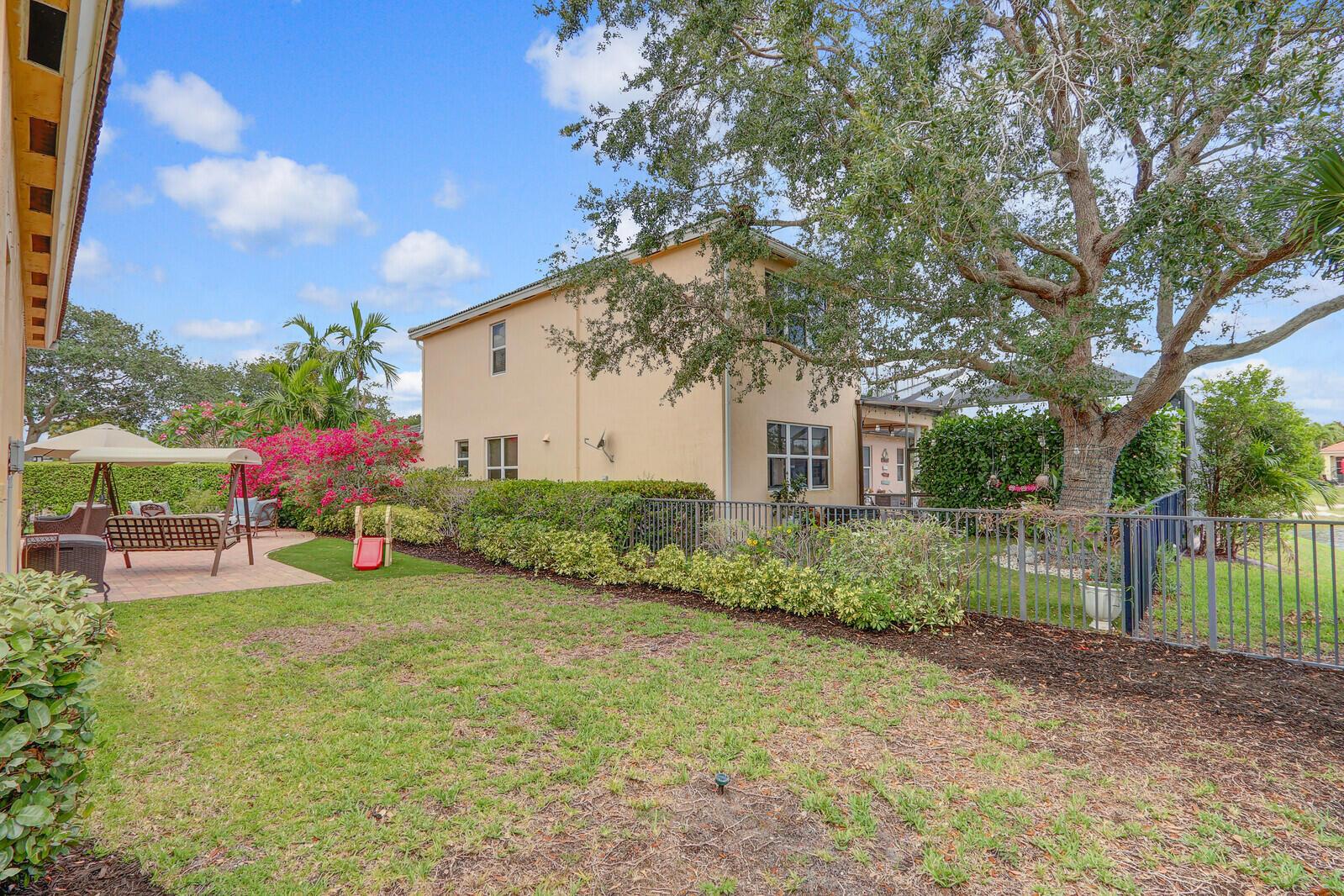 RIVERSIDE OAKS - Residential
