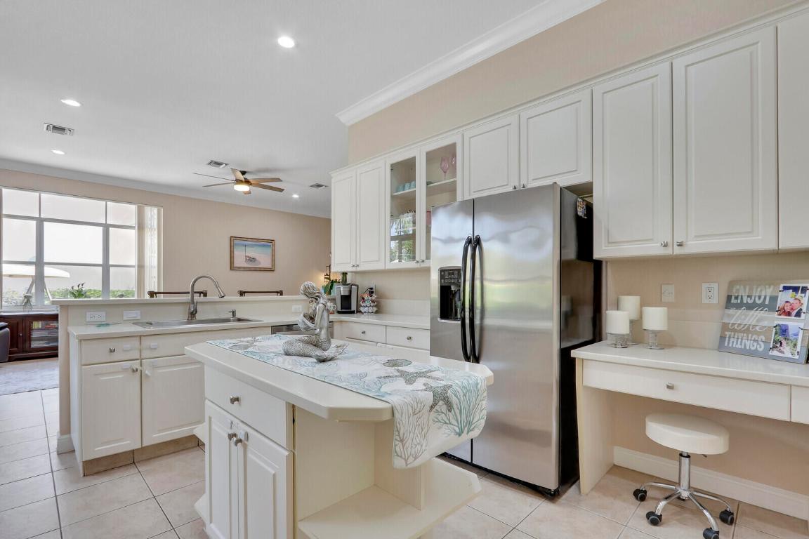 RIVERSIDE OAKS - Residential