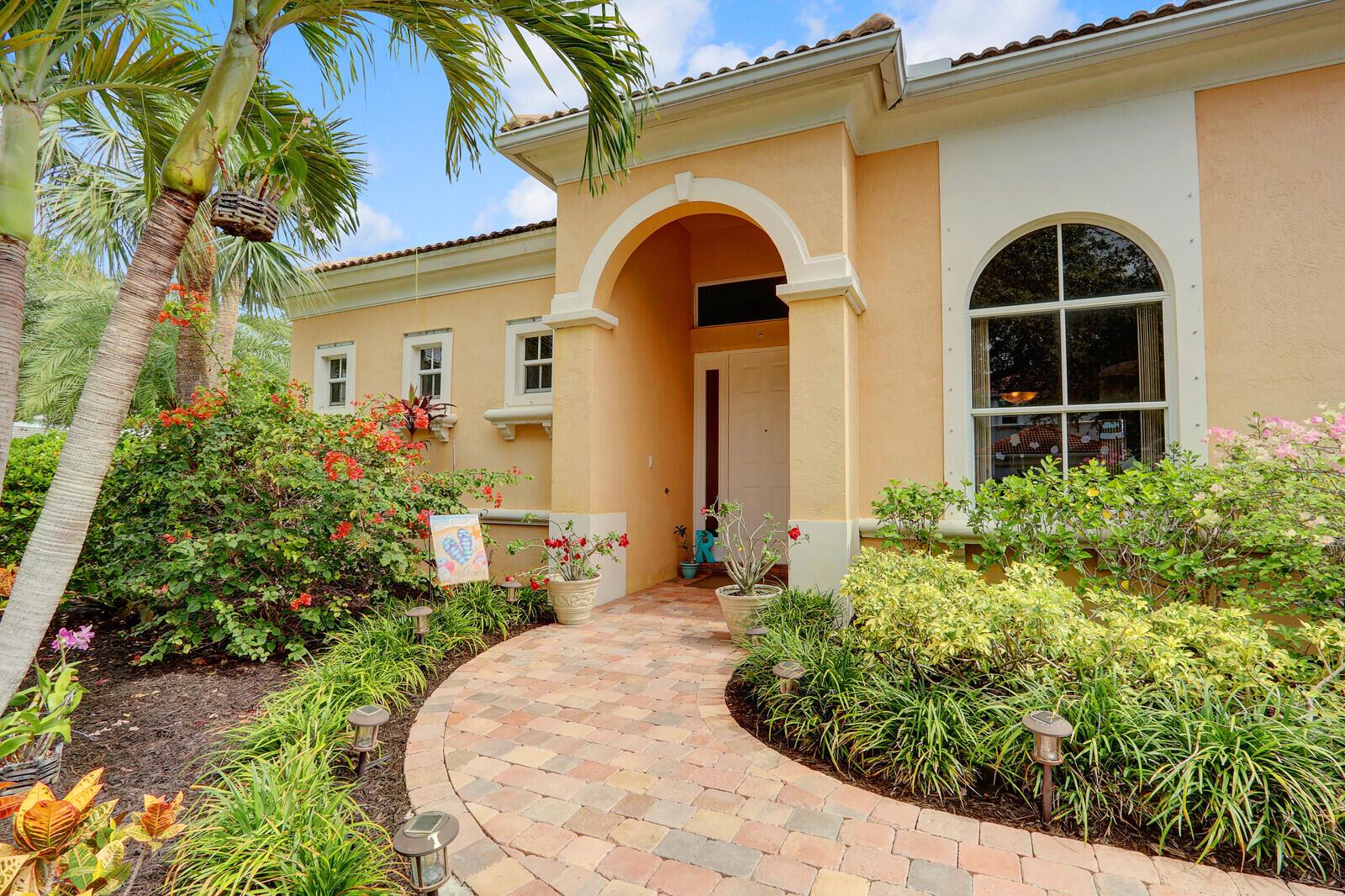 RIVERSIDE OAKS - Residential