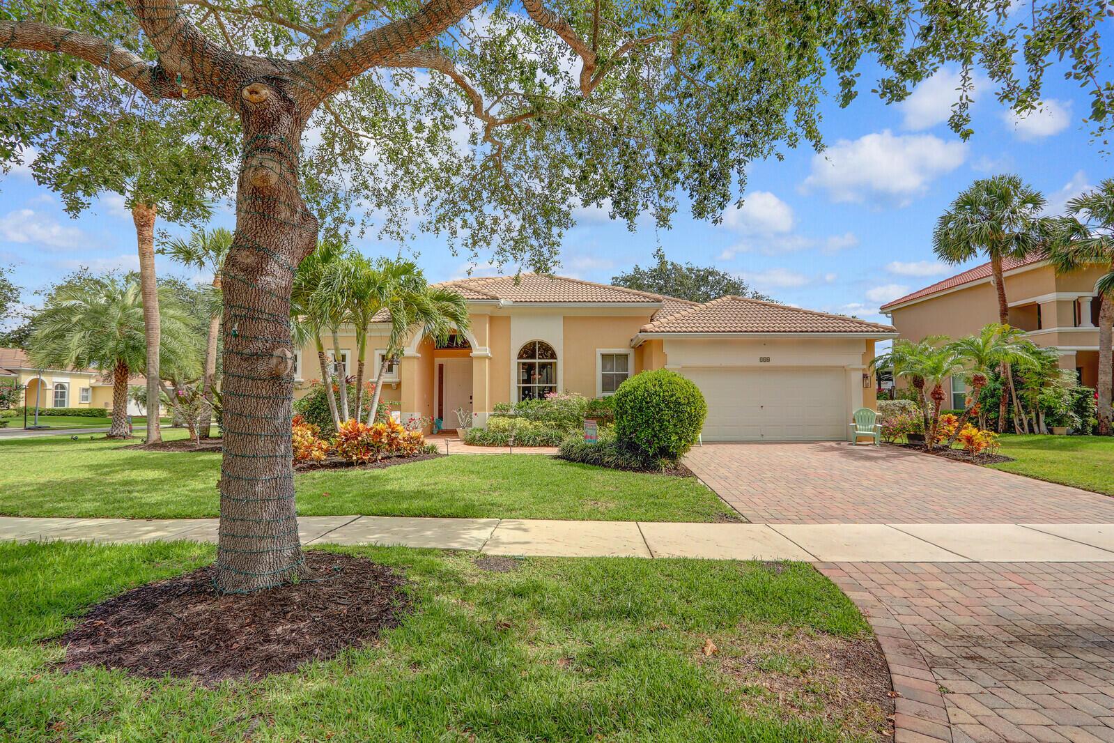 RIVERSIDE OAKS - Residential
