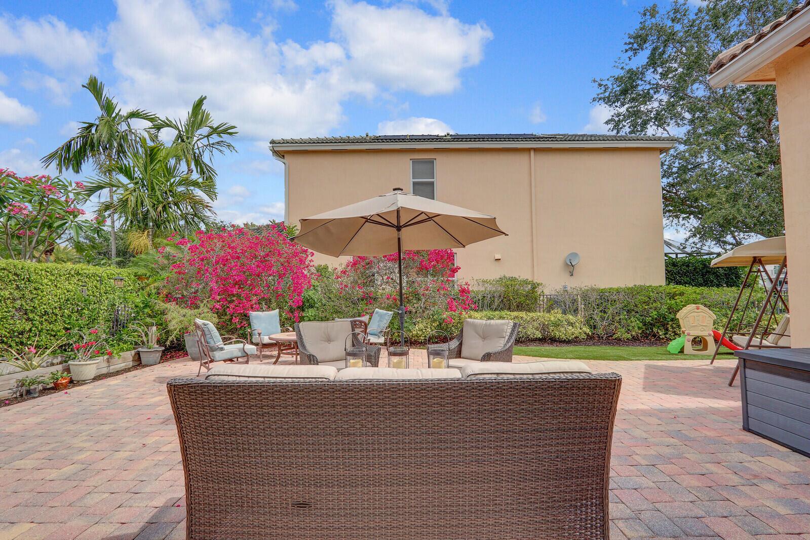 RIVERSIDE OAKS - Residential