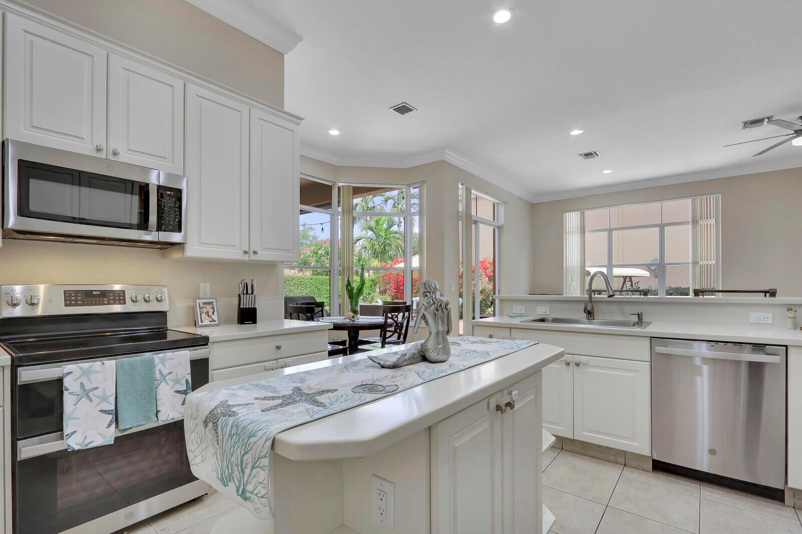 RIVERSIDE OAKS - Residential