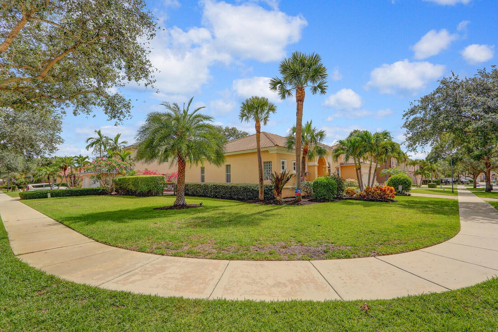 RIVERSIDE OAKS - Residential
