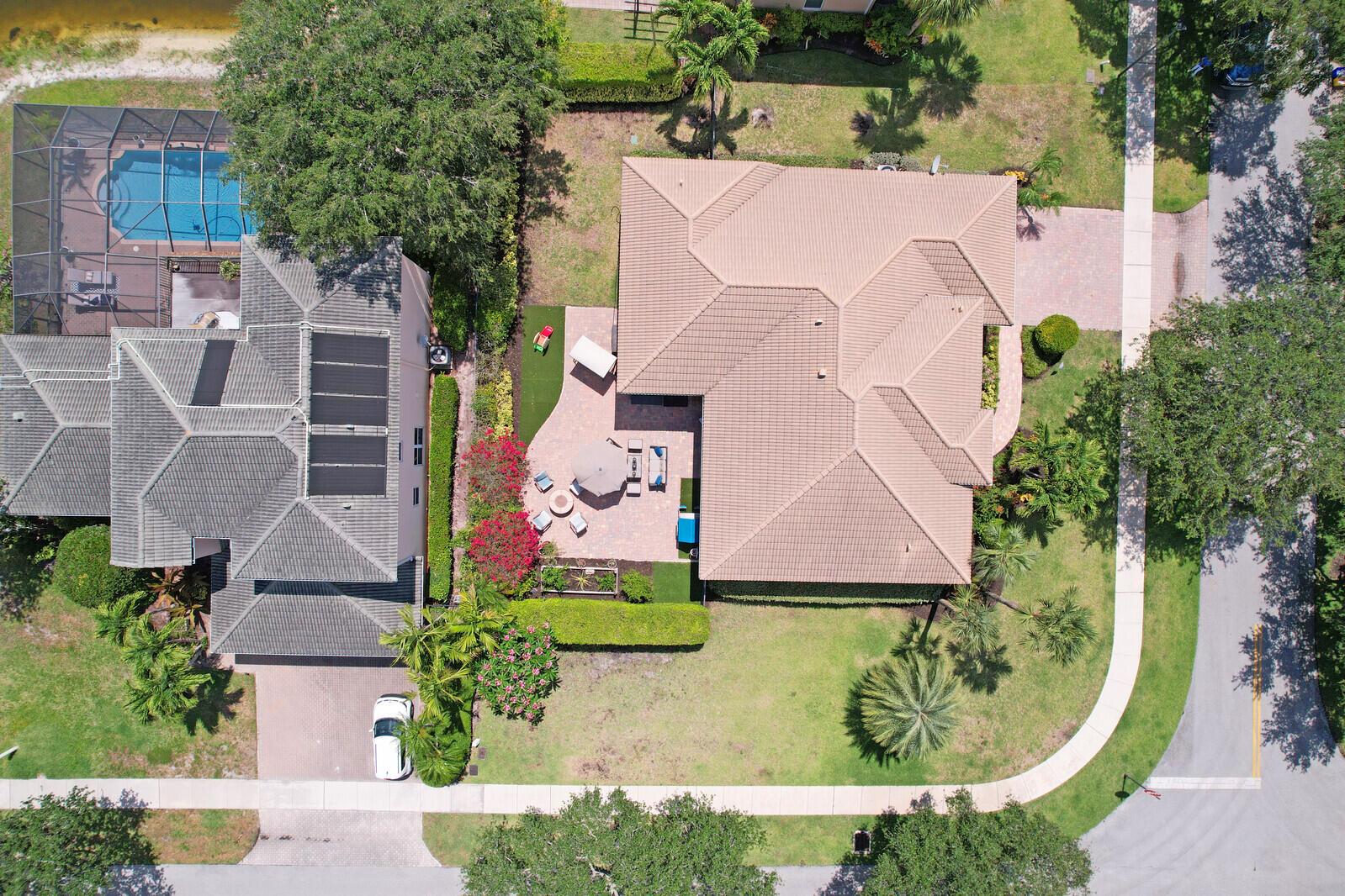 RIVERSIDE OAKS - Residential