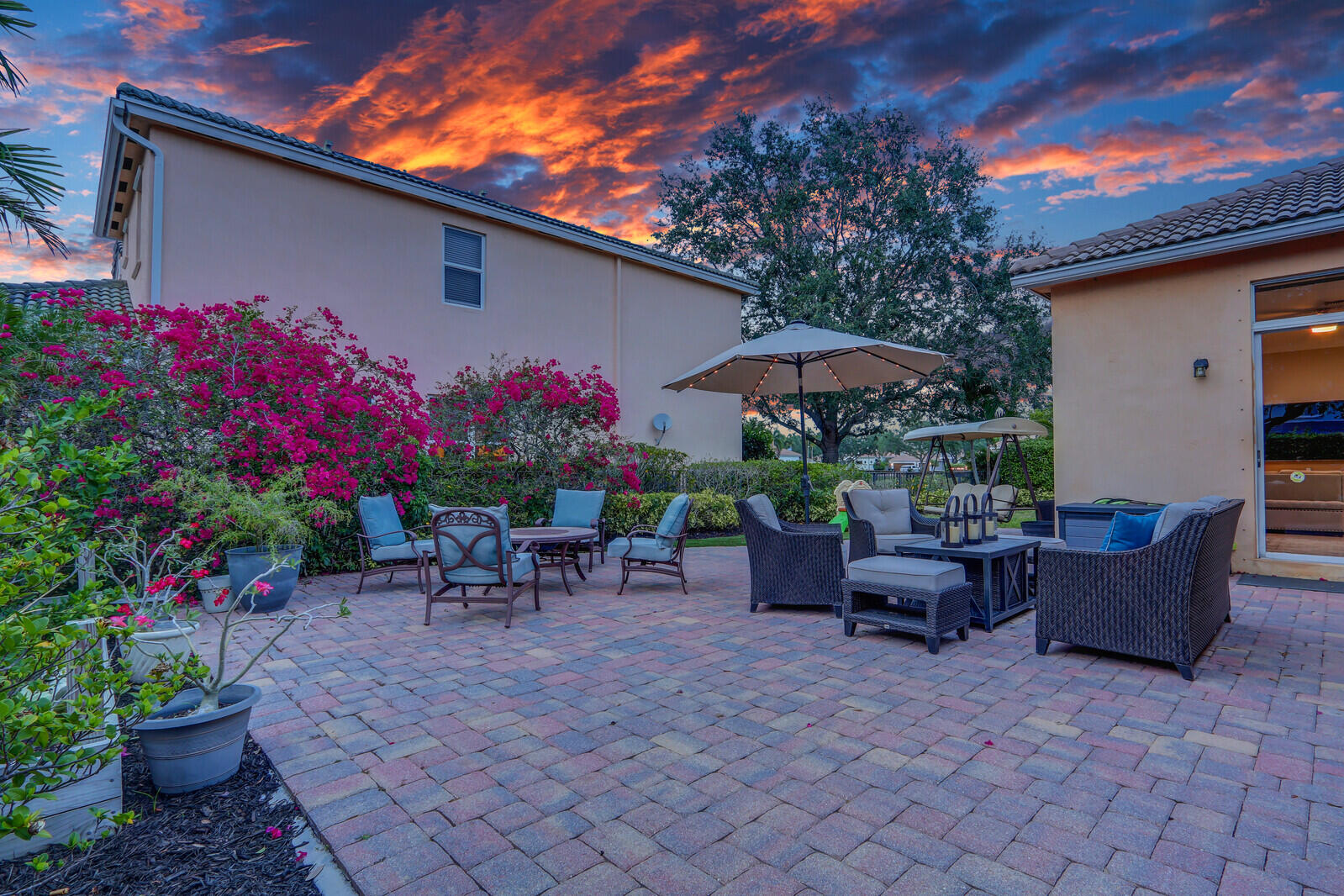 RIVERSIDE OAKS - Residential