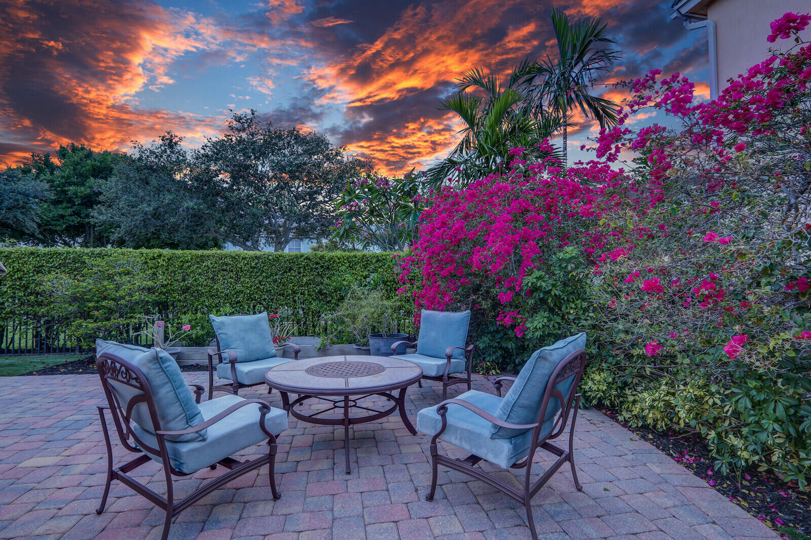 RIVERSIDE OAKS - Residential