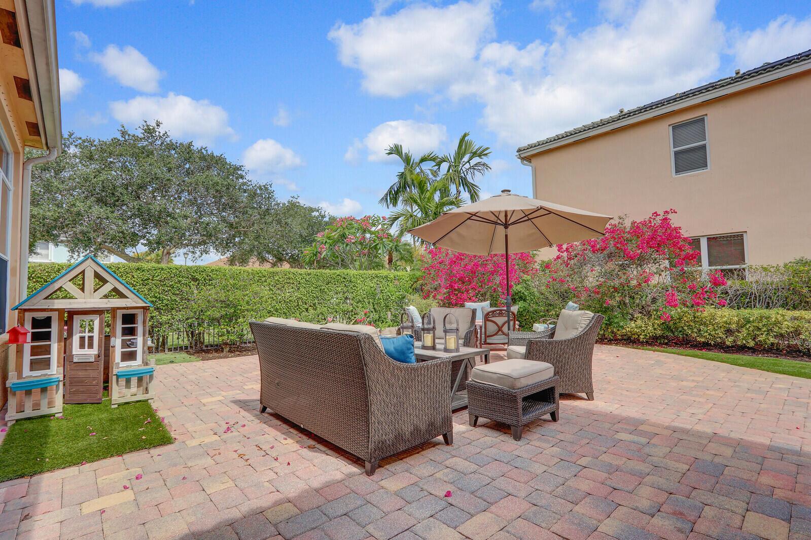 RIVERSIDE OAKS - Residential