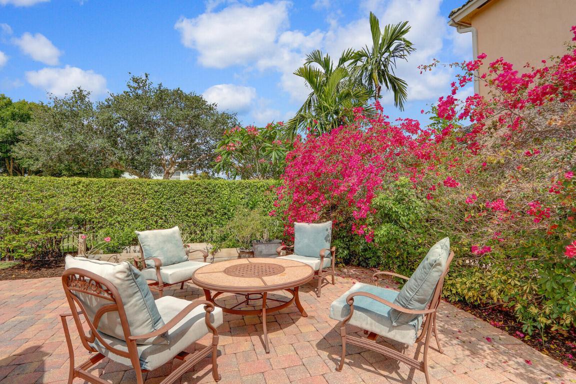 RIVERSIDE OAKS - Residential