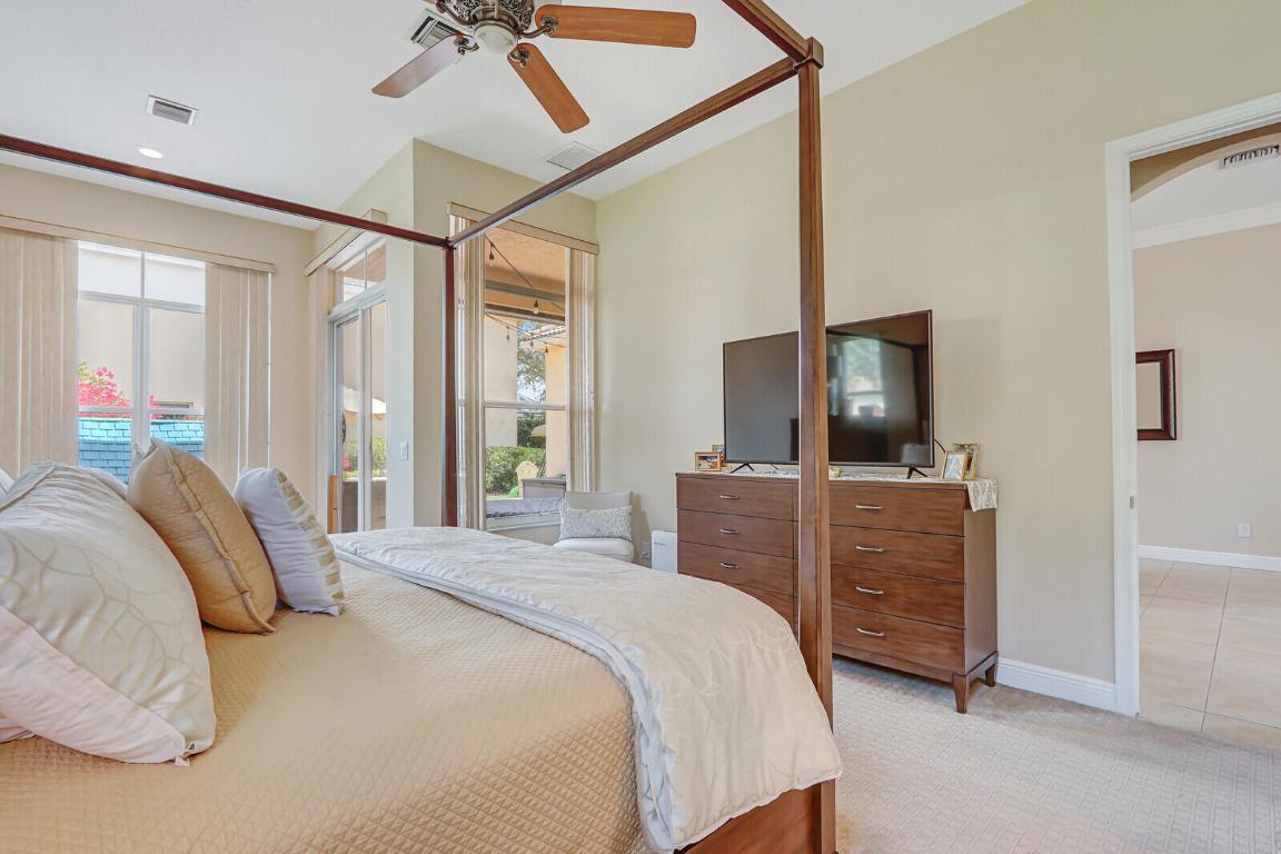 RIVERSIDE OAKS - Residential