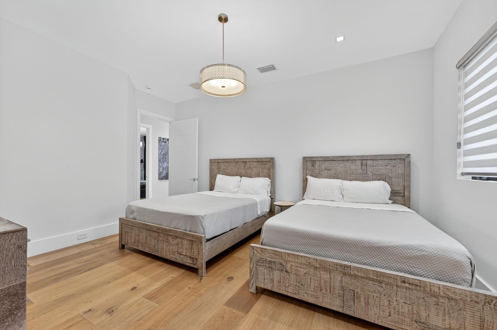 BOCA HARBOUR 4TH SEC - Residential Lease