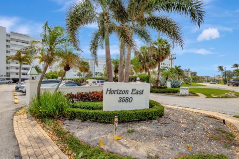 A home in South Palm Beach