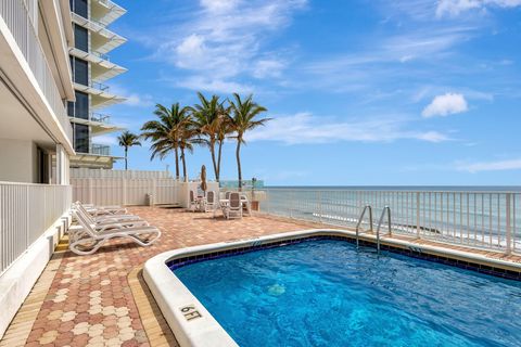 A home in South Palm Beach