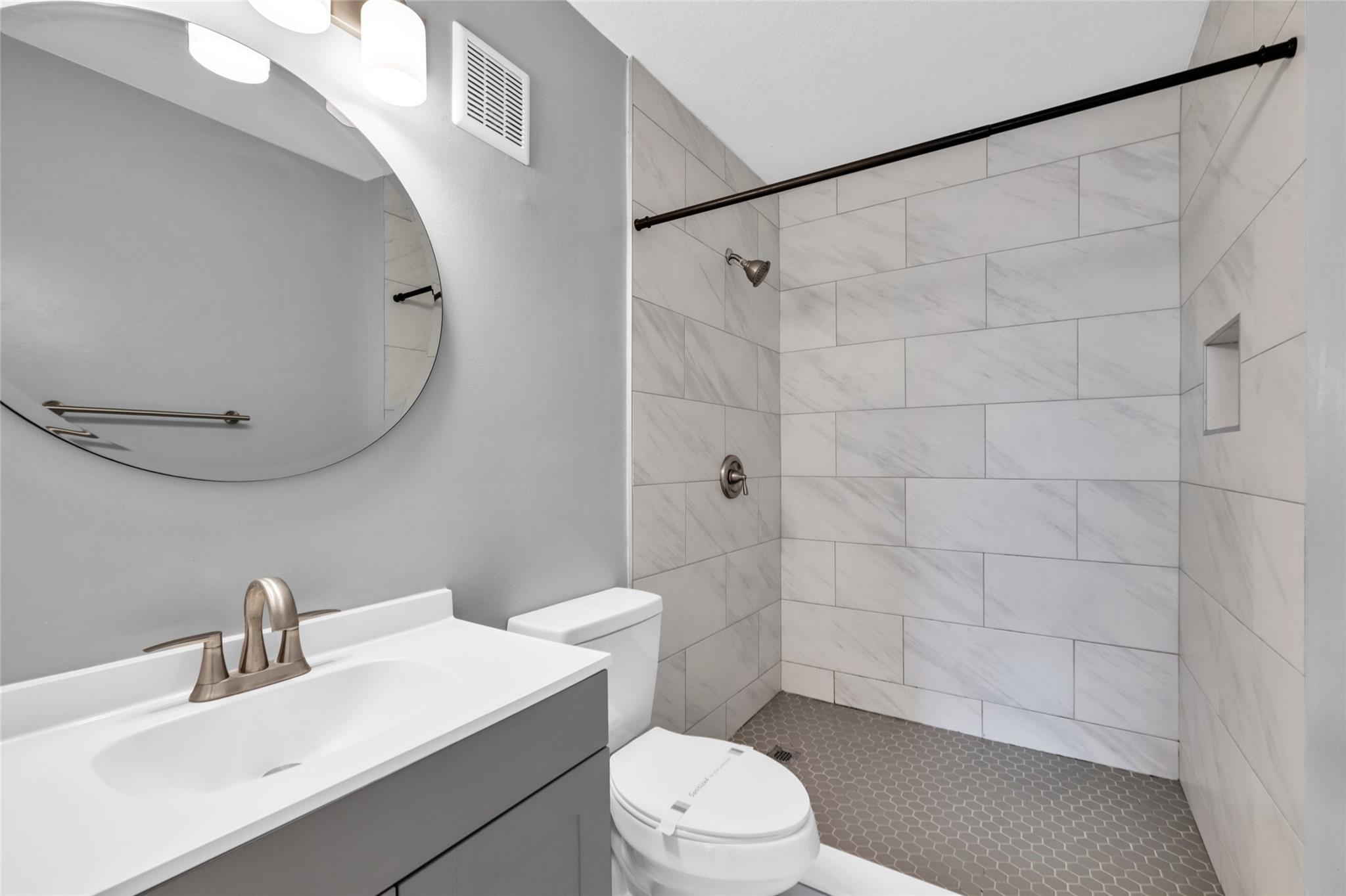COURTYARDS AT NAUTICA - Residential Lease