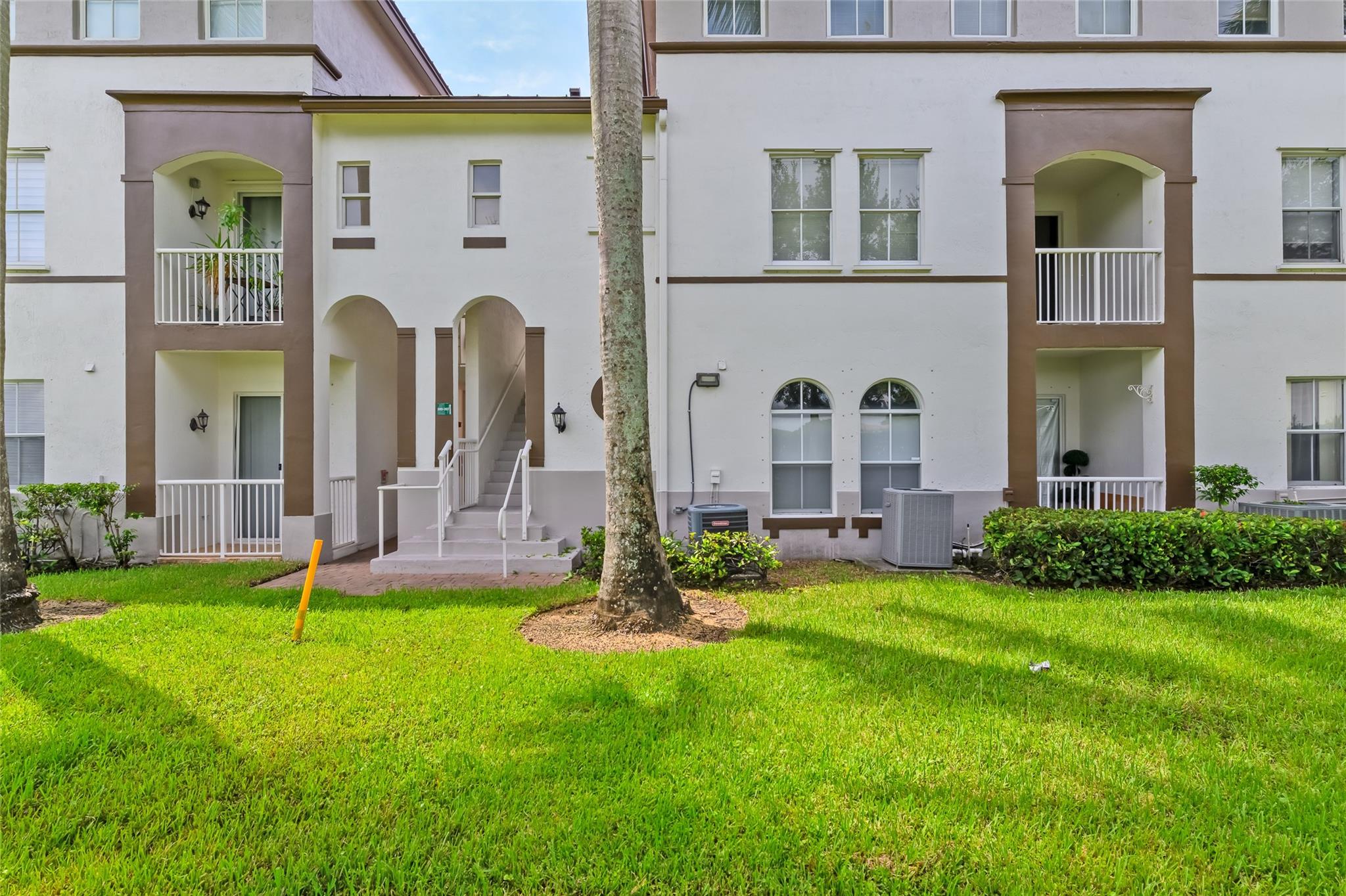 COURTYARDS AT NAUTICA - Residential Lease