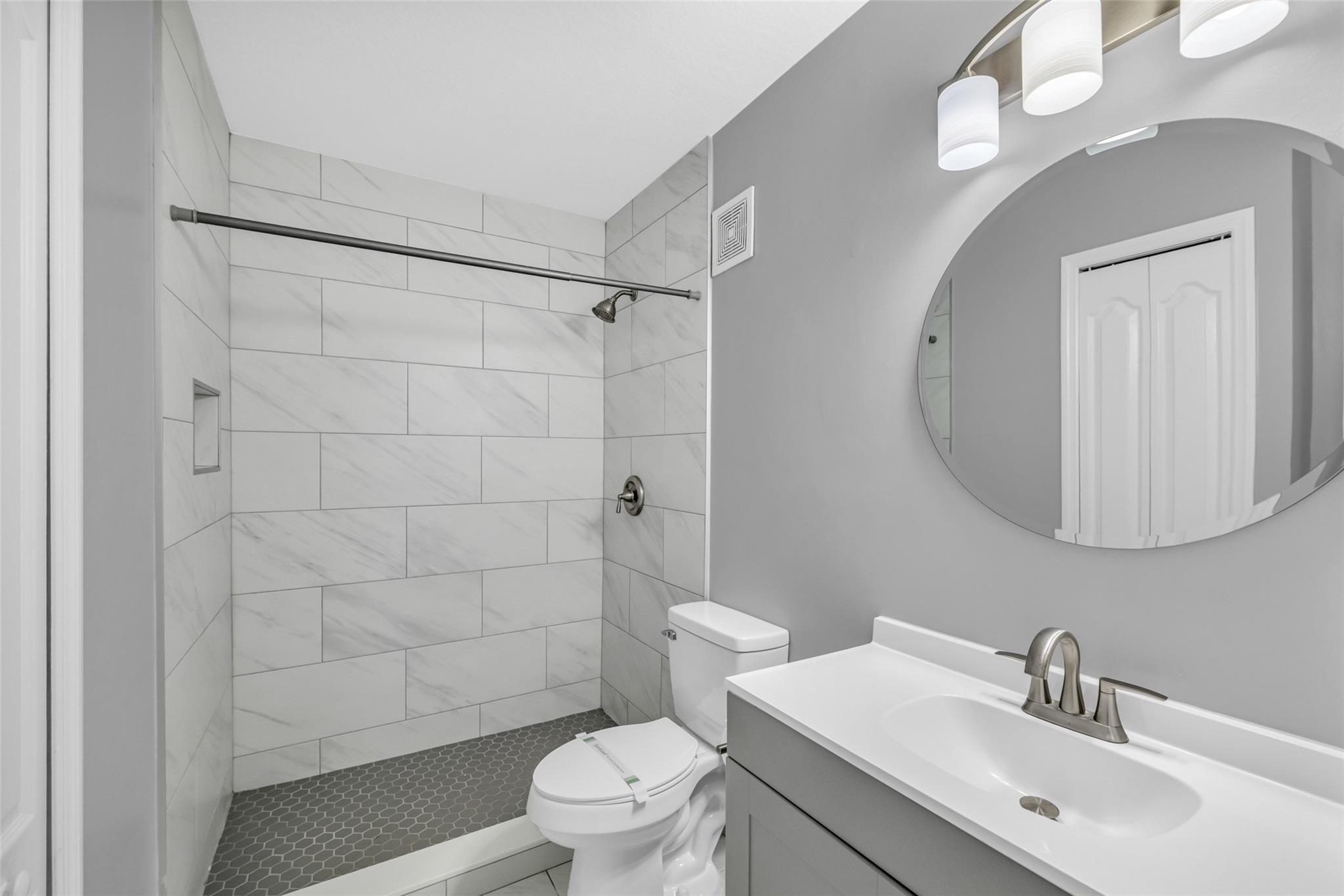 COURTYARDS AT NAUTICA - Residential Lease