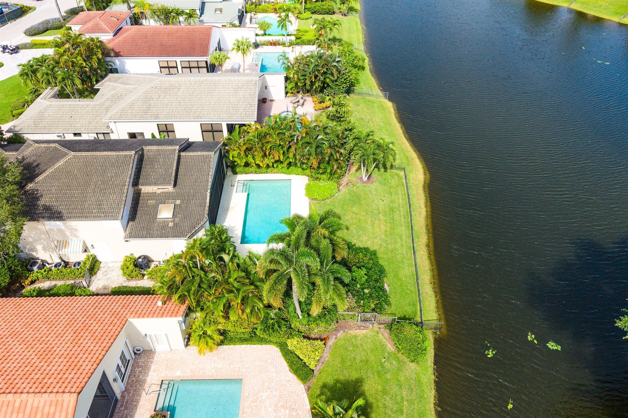 FRENCHMANS CREEK - Residential
