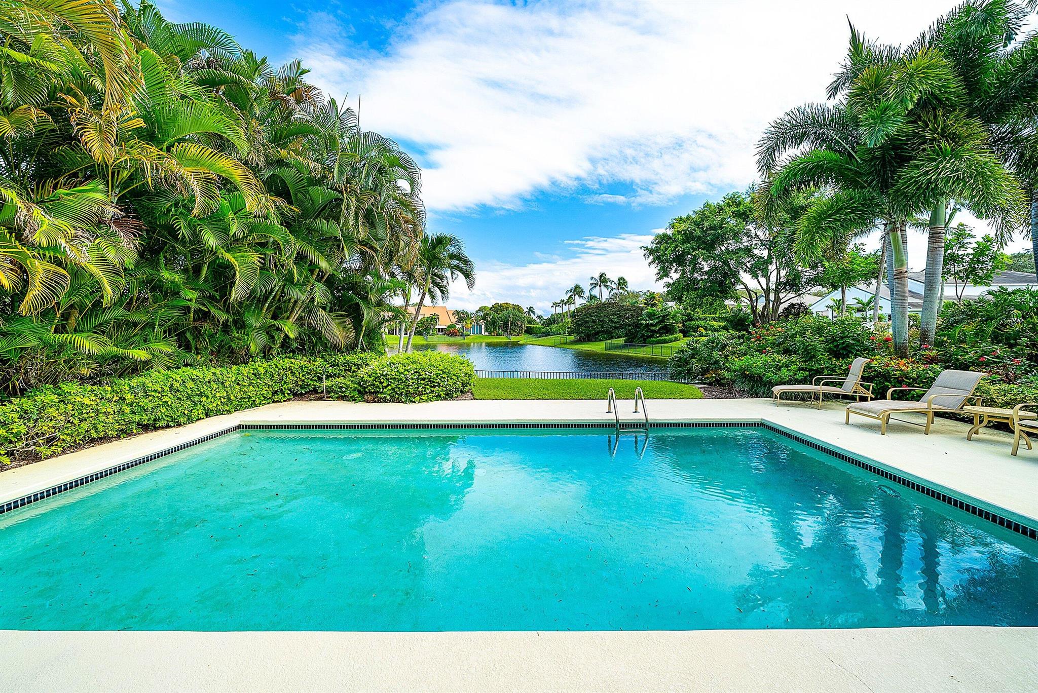 FRENCHMANS CREEK - Residential