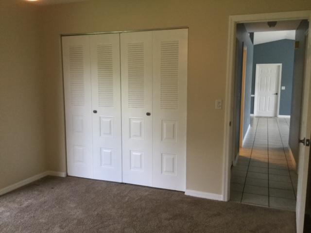 LAKEWOOD PARK UNIT 12 - Residential Lease