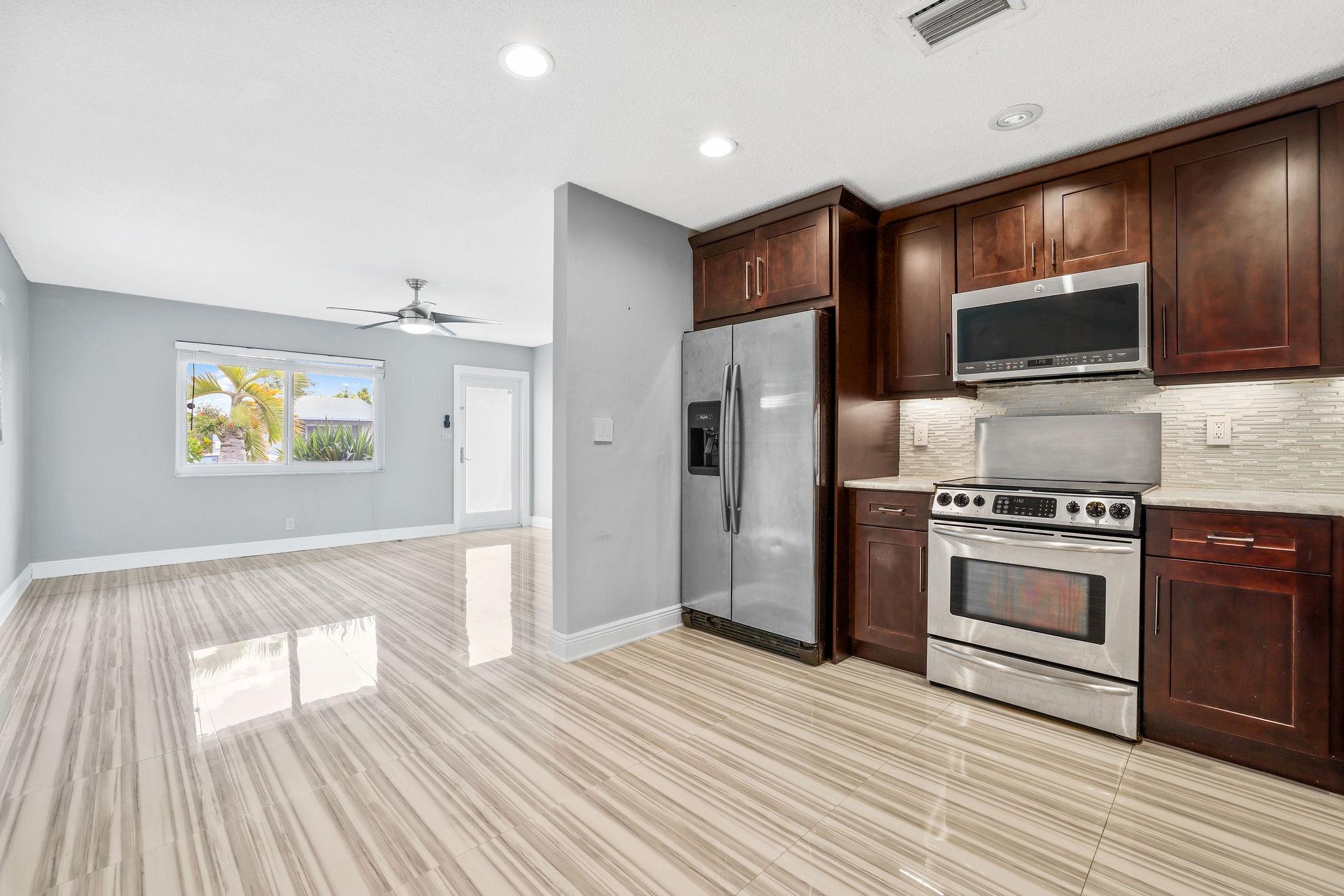 Tamarac Lakes South 62-24 - Residential