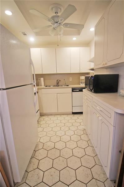 Century Village East - Residential