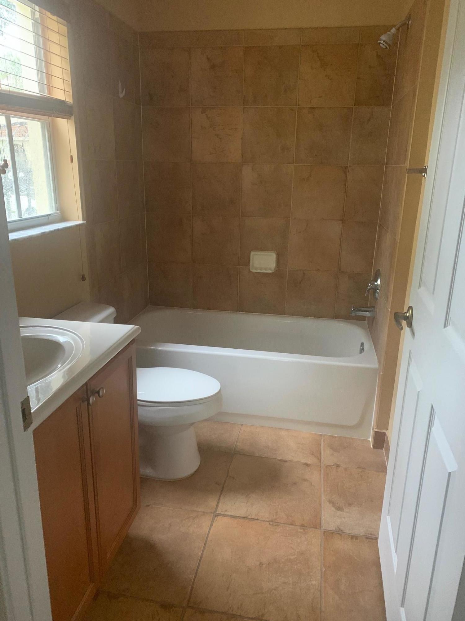 MONTEREY BAY PUD - Residential Lease