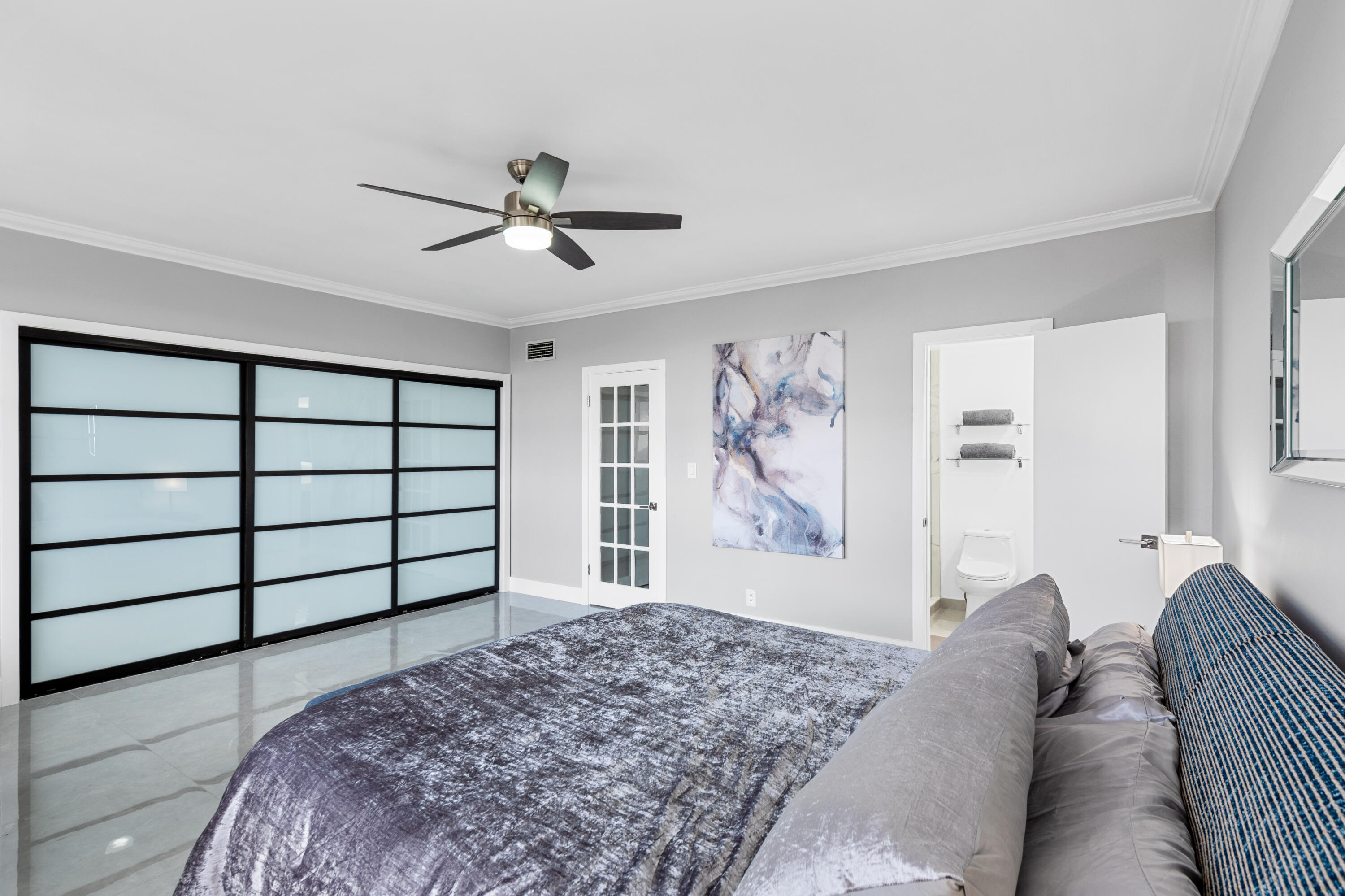 SUNRISE EAST CONDO - Residential Lease