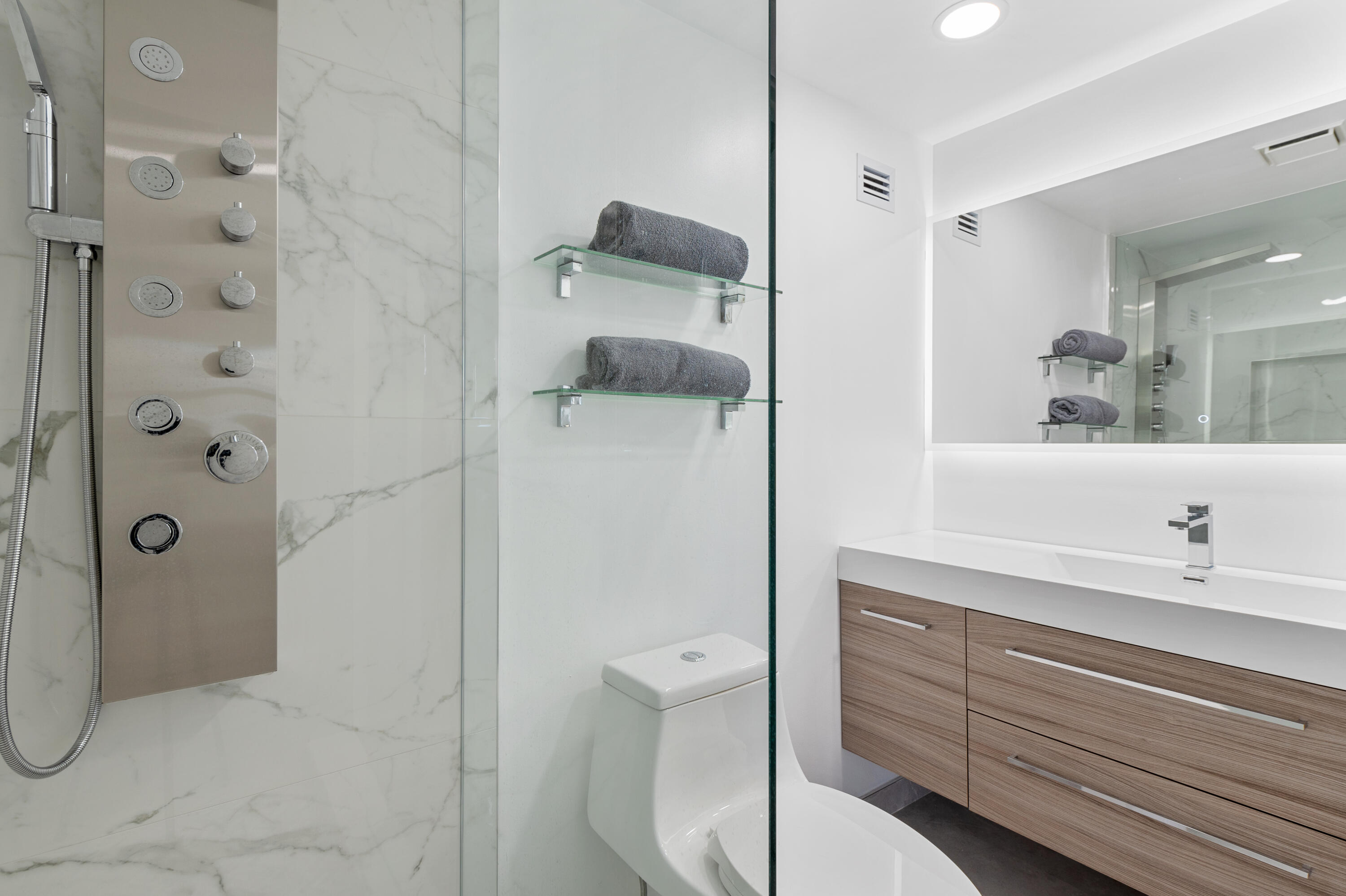 SUNRISE EAST CONDO - Residential Lease