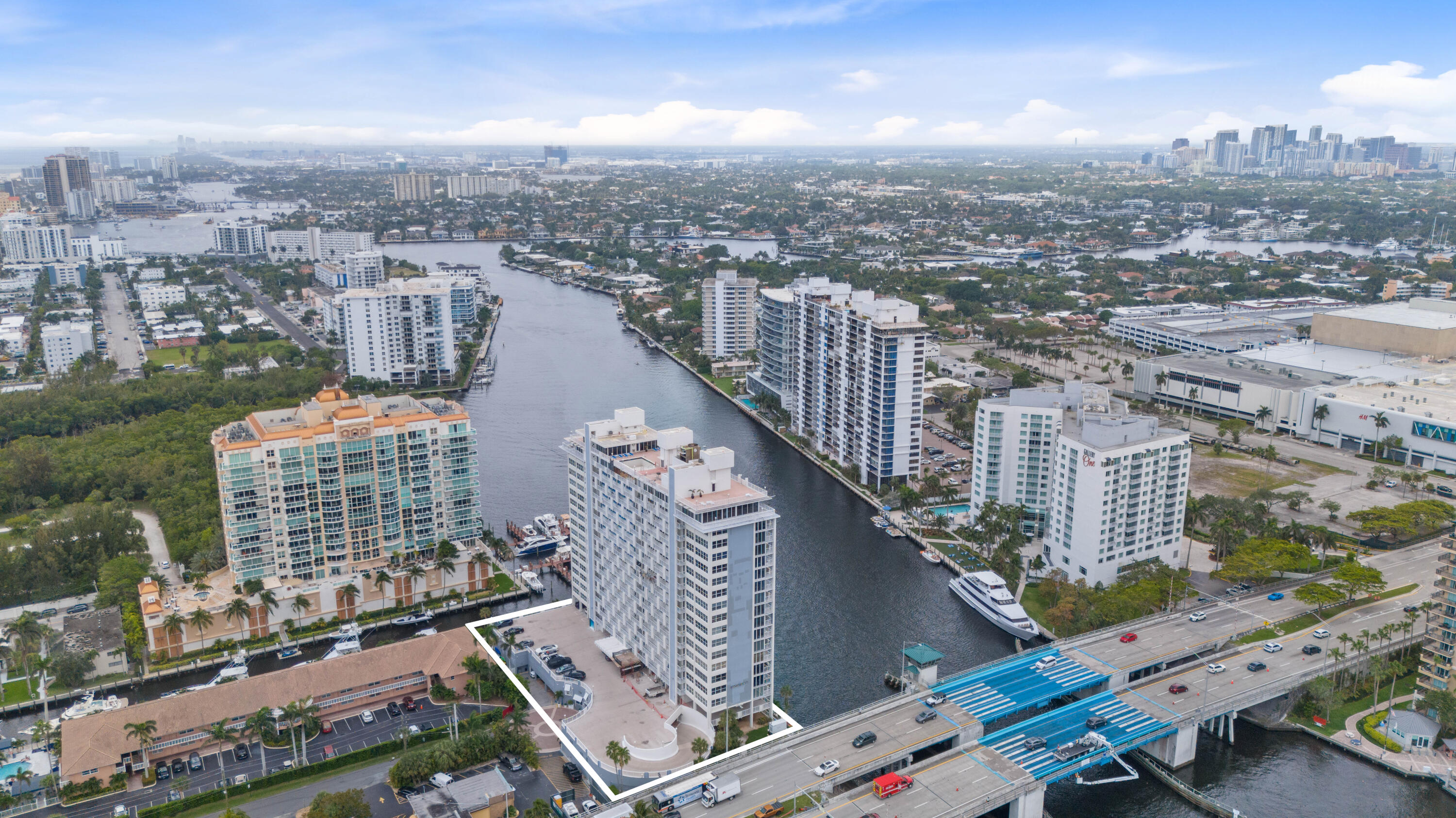 SUNRISE EAST CONDO - Residential Lease