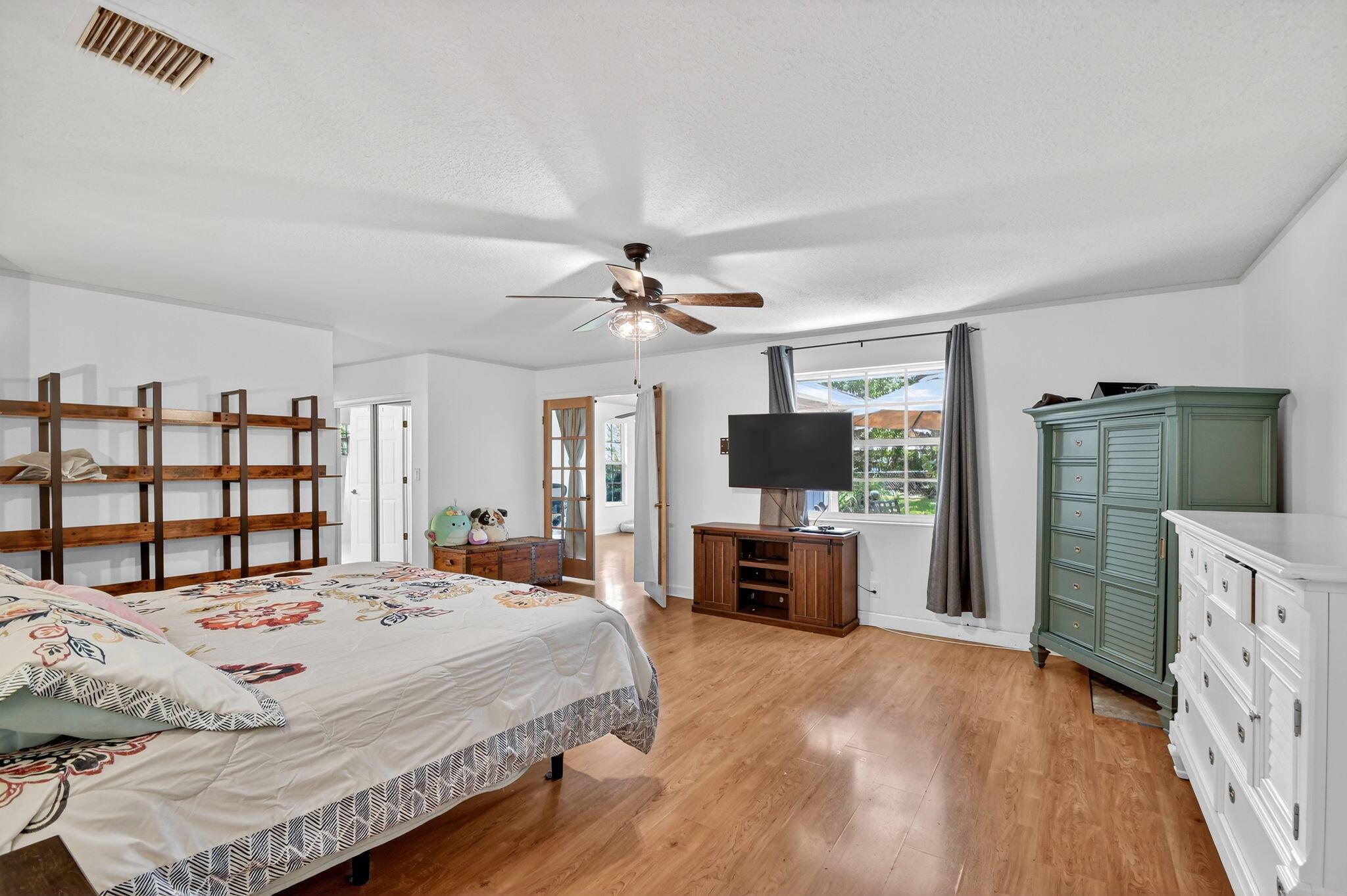 PALM BEACH RANCHETTES - Residential