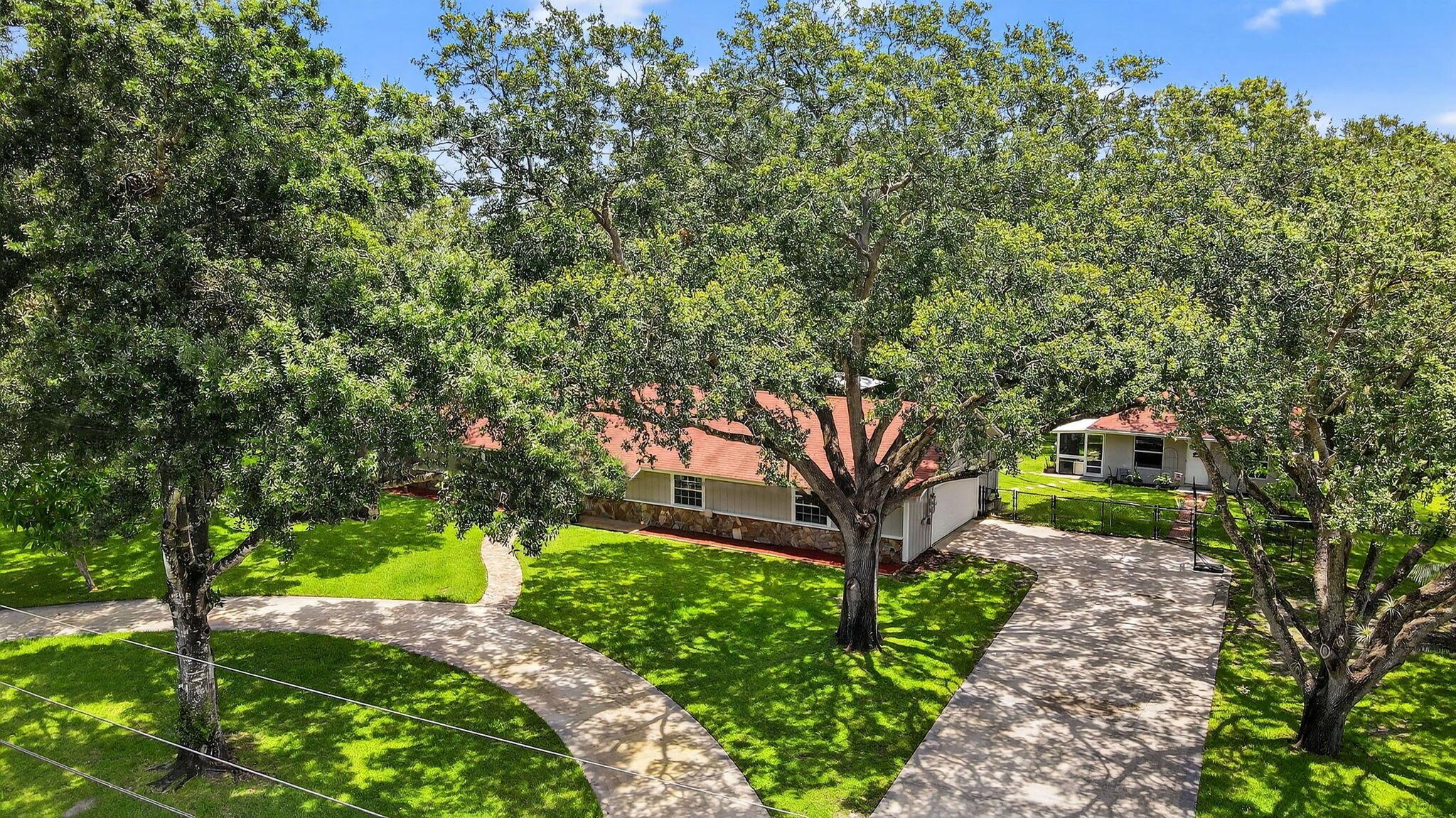 3108 Custer Avenue