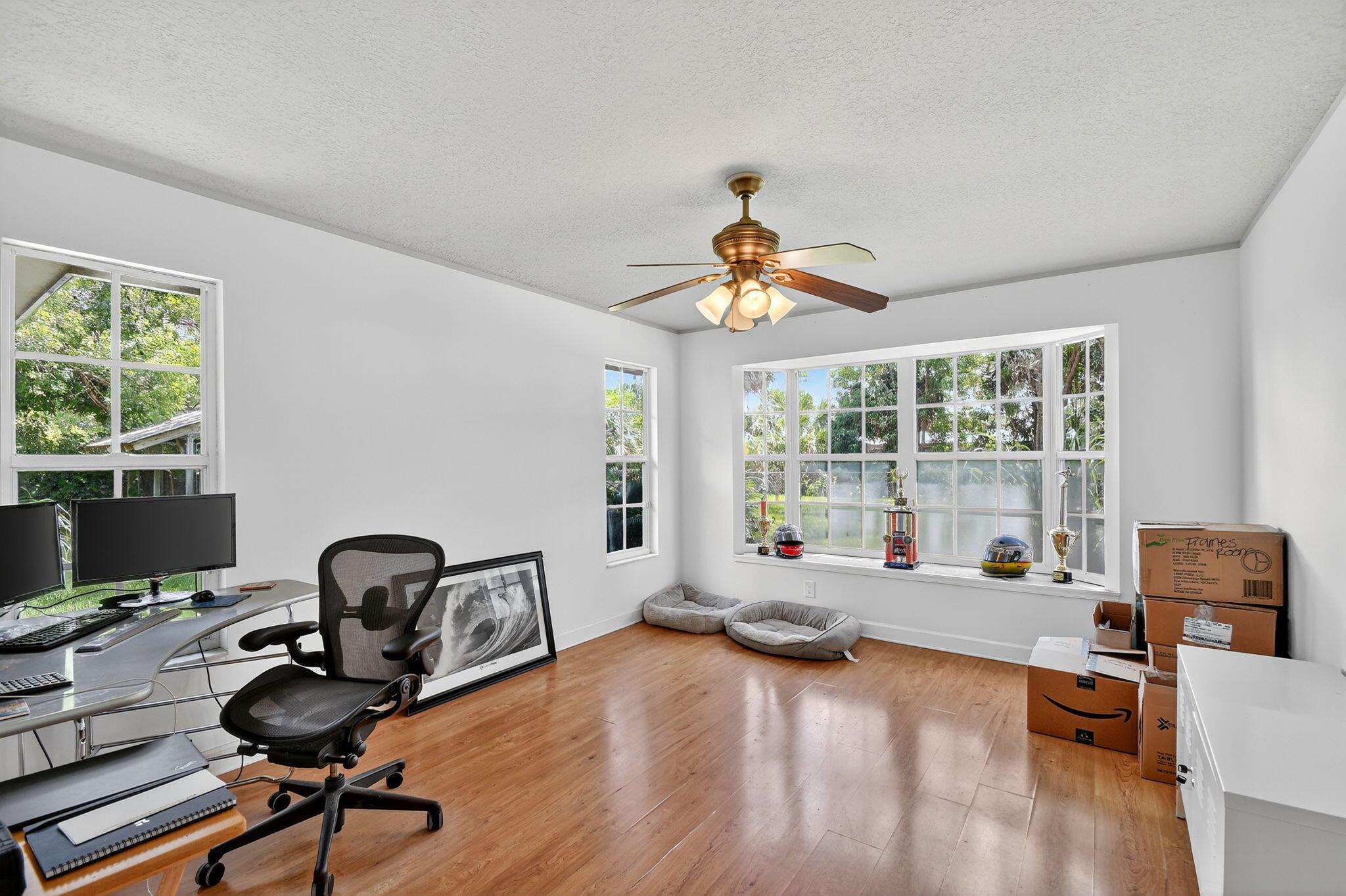 PALM BEACH RANCHETTES - Residential