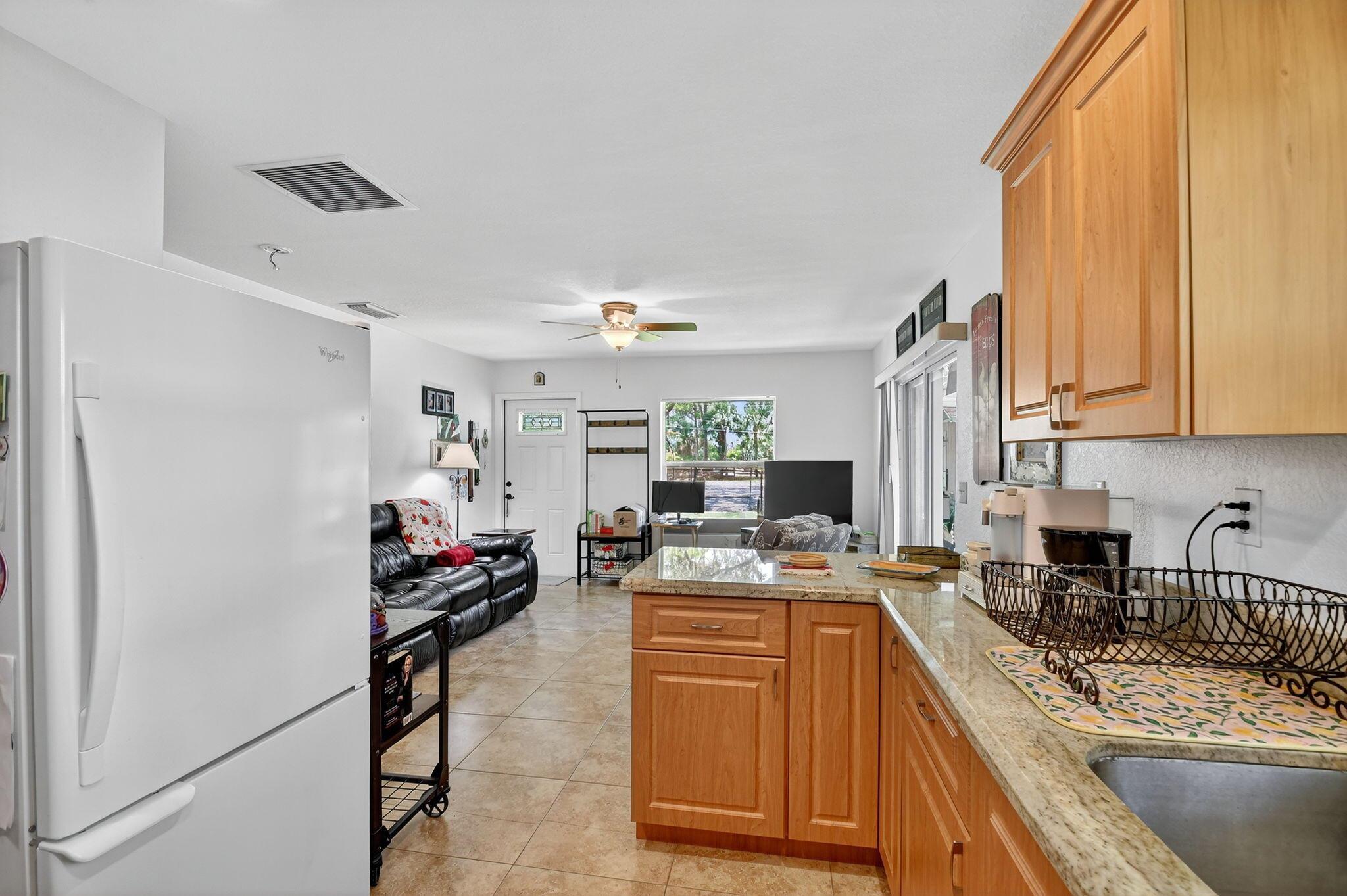 PALM BEACH RANCHETTES - Residential