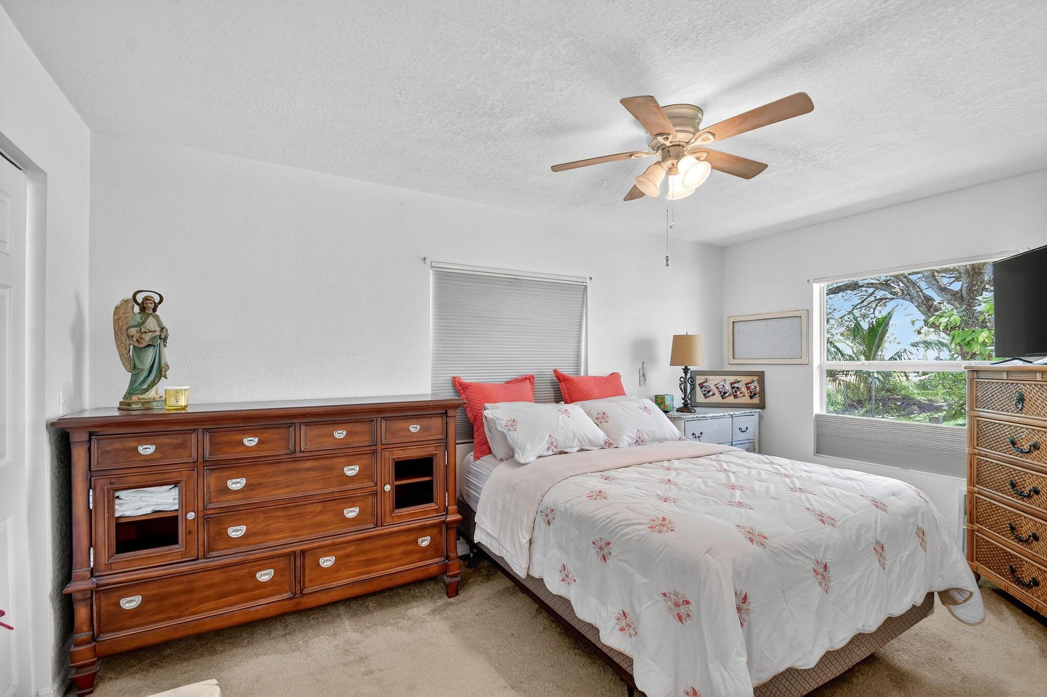 PALM BEACH RANCHETTES - Residential