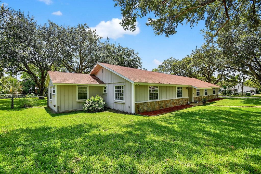 Photo of 3108 Custer Avenue, Lake Worth, FL 33467 (MLS # R11131922)