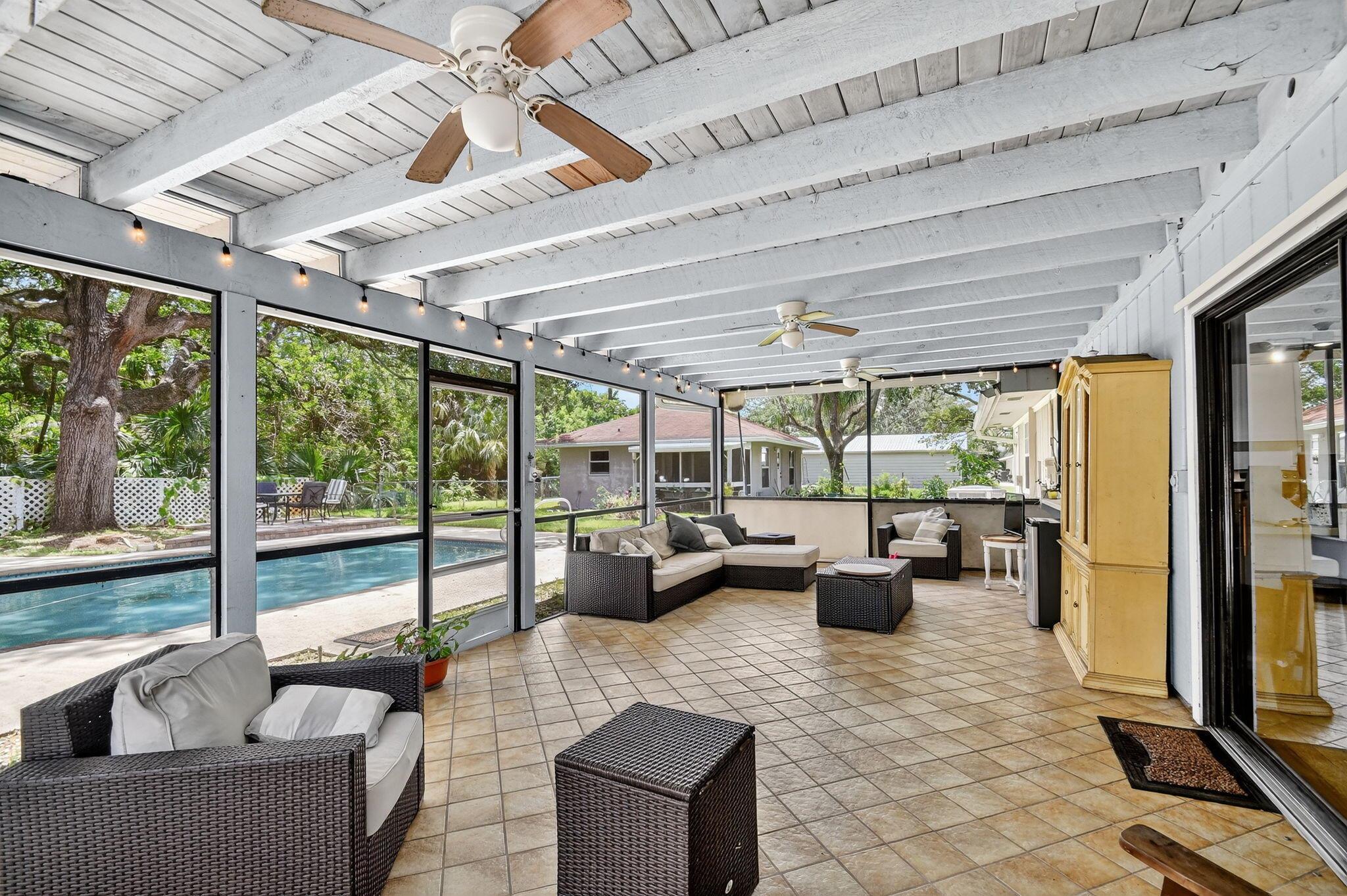PALM BEACH RANCHETTES - Residential