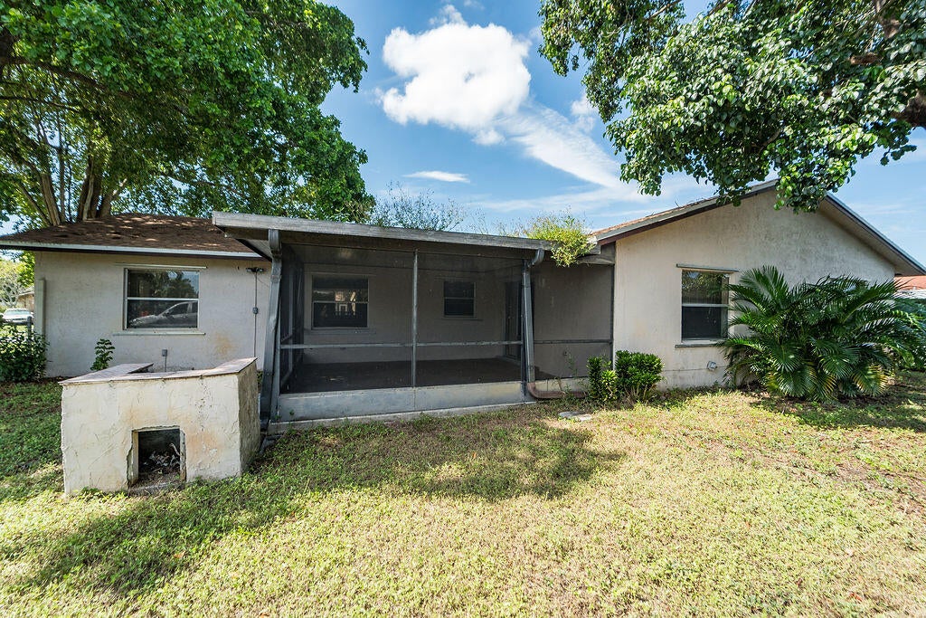 4718 Blue Pine Circle