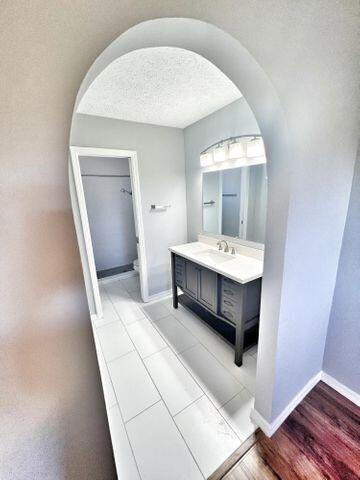 PORT ST LUCIE SECTION 3 - Residential Lease