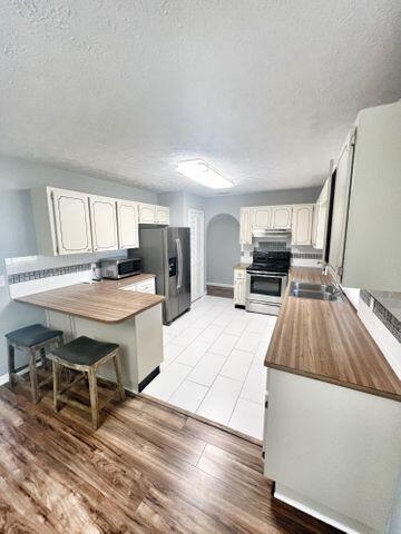 PORT ST LUCIE SECTION 3 - Residential Lease