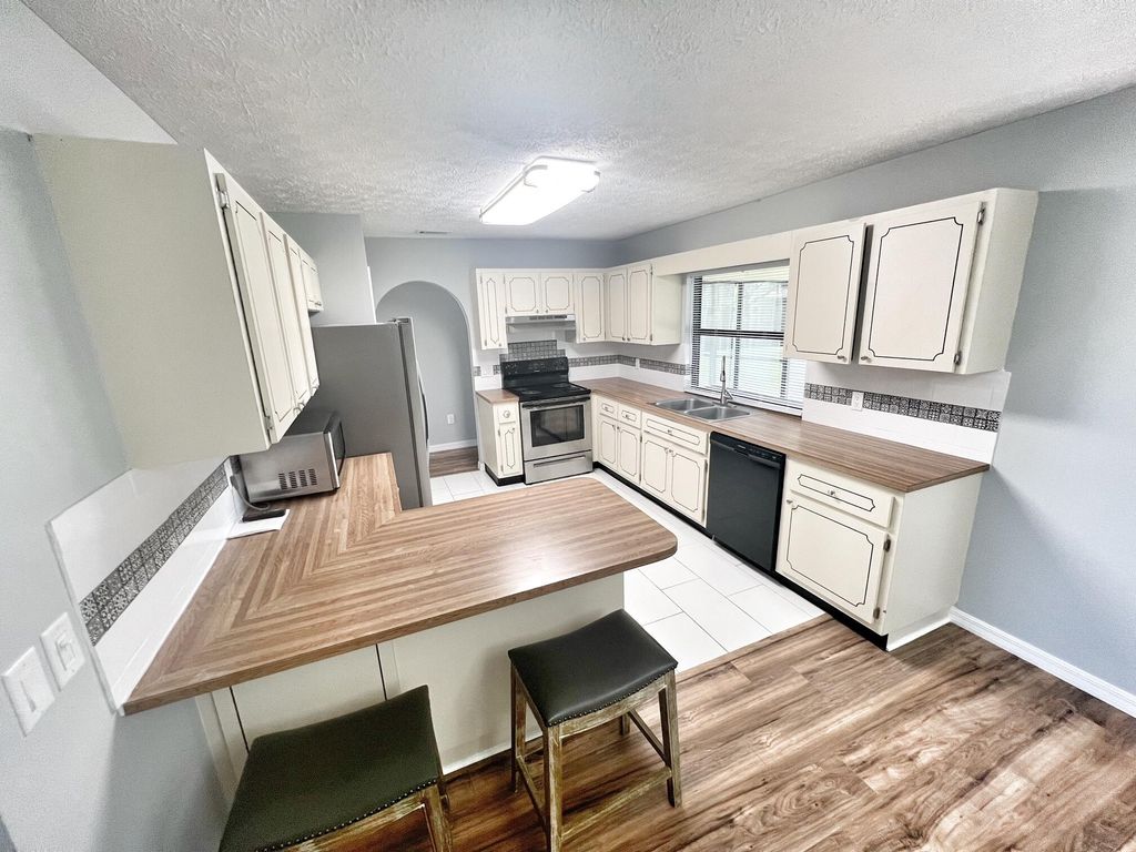 Photo of 1365 SE Bayharbor Street, Port Saint Lucie, FL 34983 (MLS # B26005810)